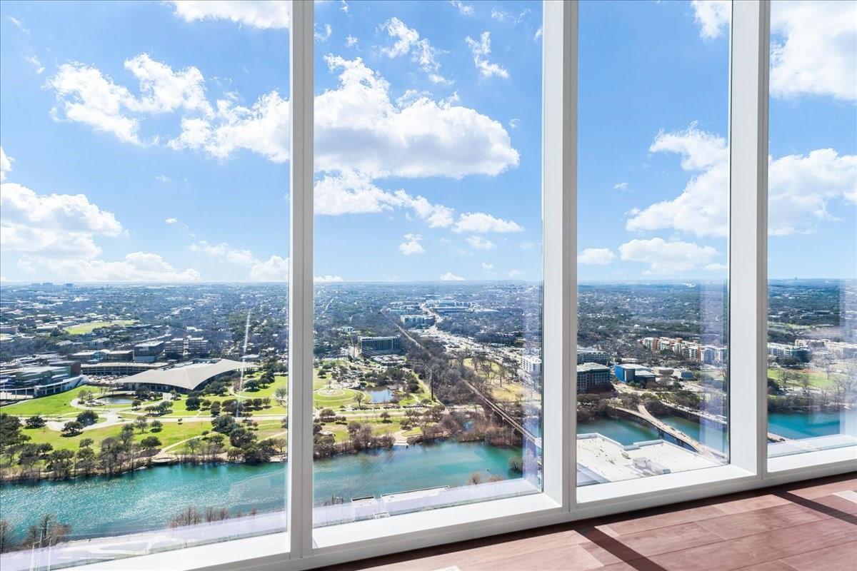 301 West Ave # 4105, Austin, TX 78701