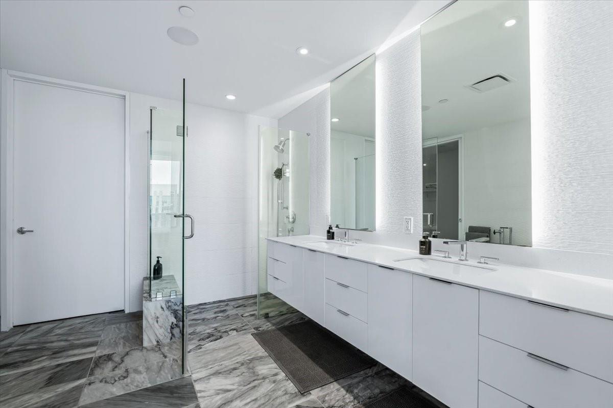 301 West Ave # 4105, Austin, TX 78701