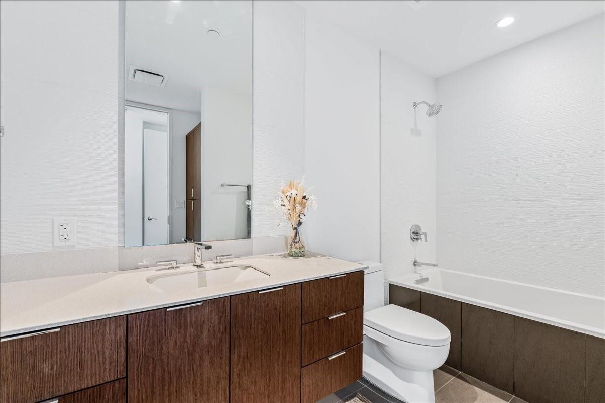 301 West Ave # 4105, Austin, TX 78701