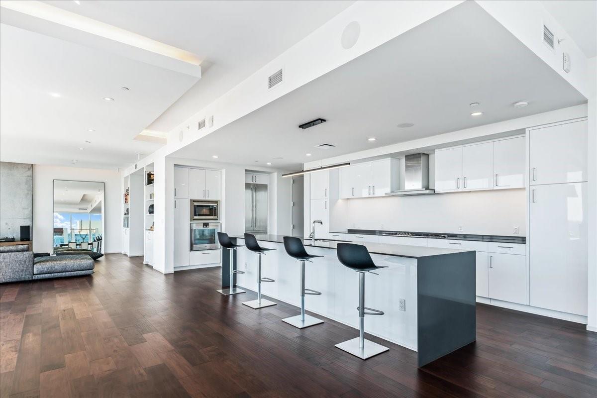 301 West Ave # 4105, Austin, TX 78701