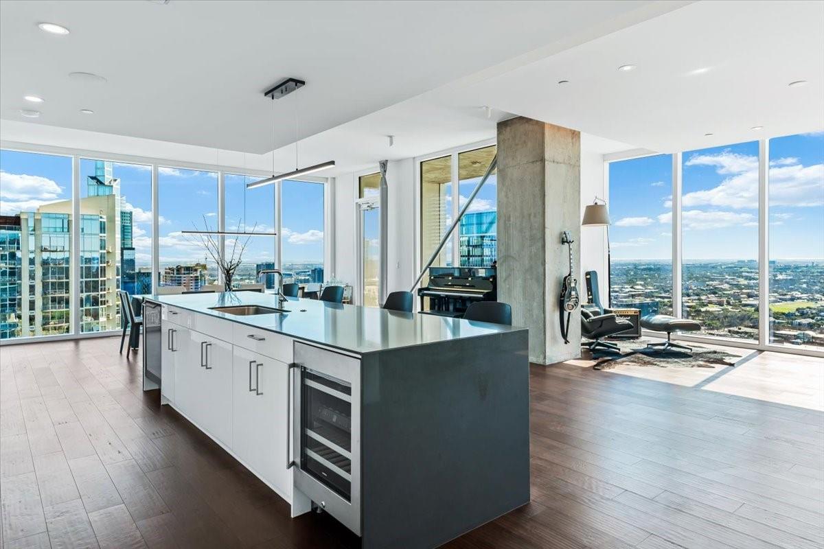 301 West Ave # 4105, Austin, TX 78701