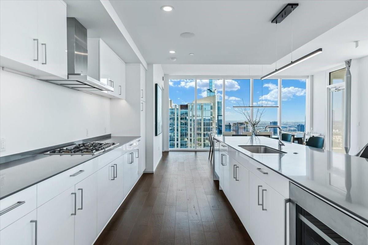 301 West Ave # 4105, Austin, TX 78701