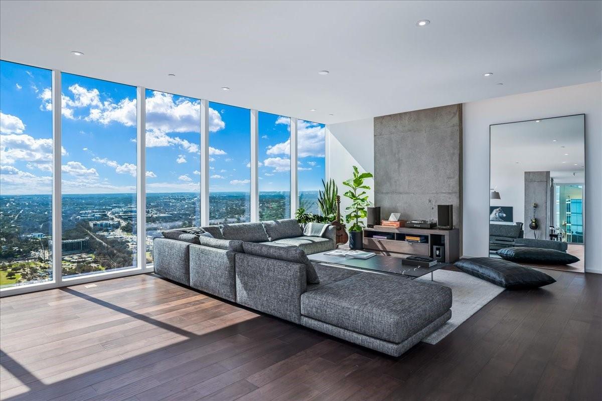 301 West Ave # 4105, Austin, TX 78701