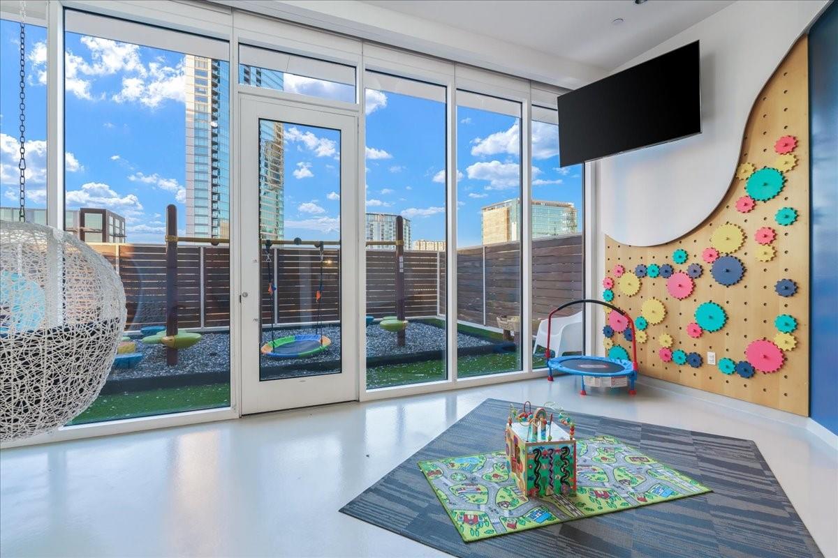 301 West Ave # 4105, Austin, TX 78701