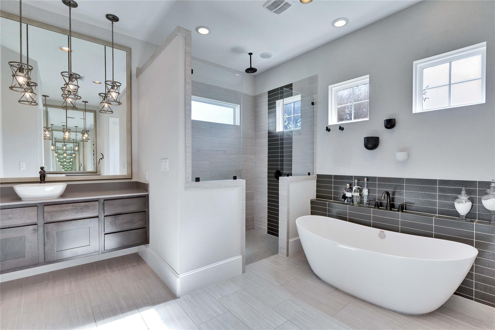 170 Hawthorne Loop, Driftwood, TX 78619