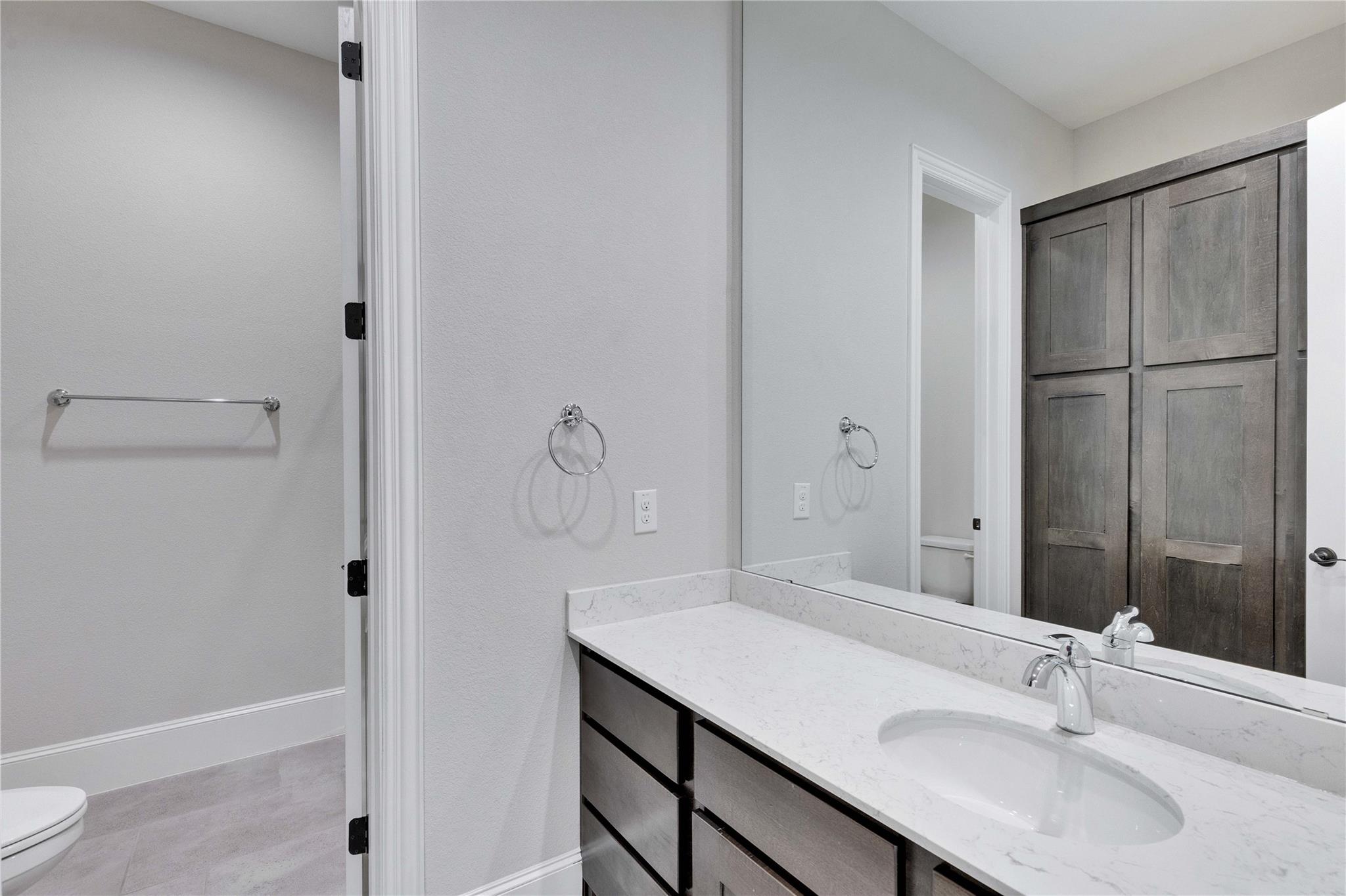 170 Hawthorne Loop, Driftwood, TX 78619