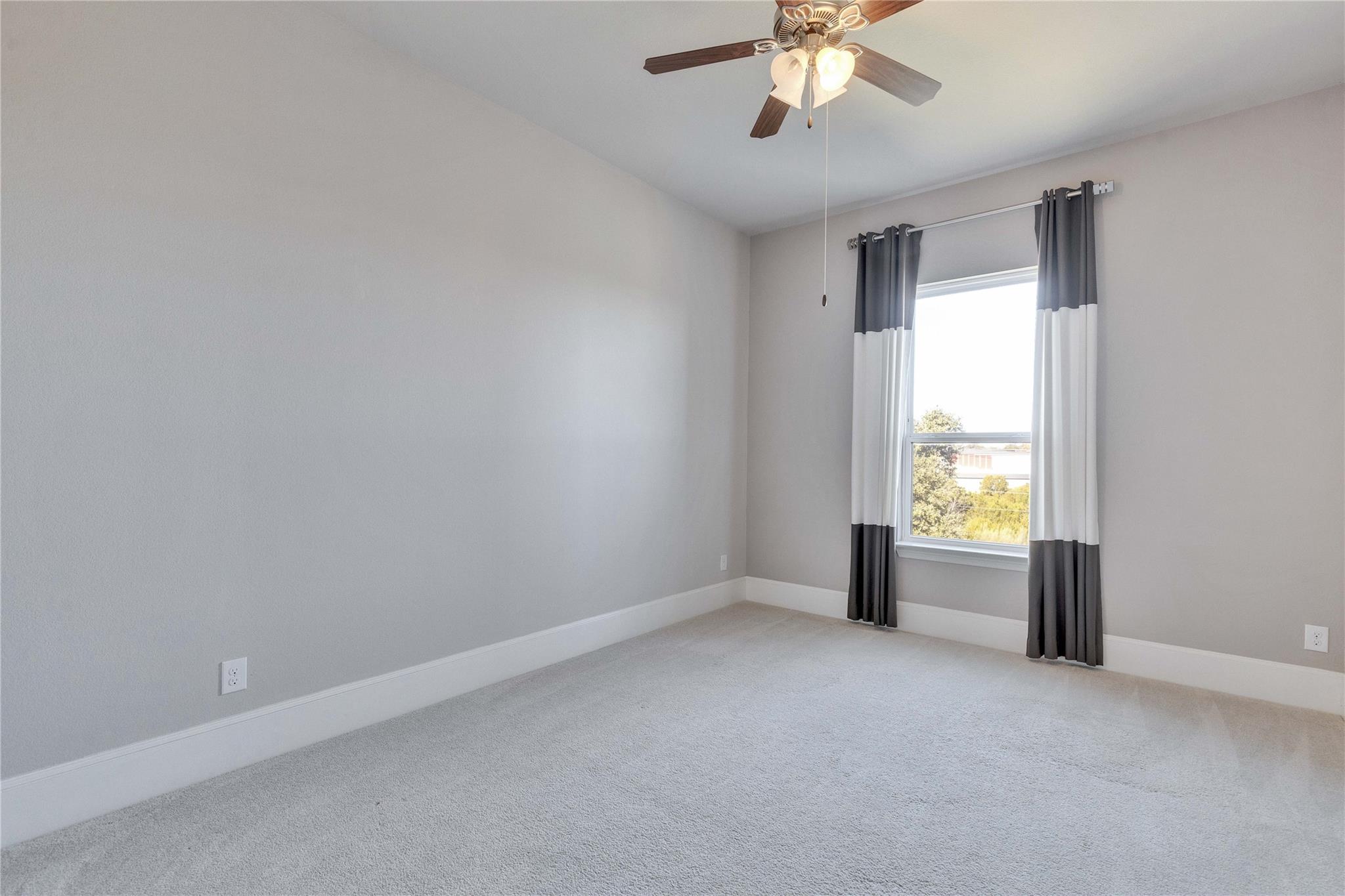 170 Hawthorne Loop, Driftwood, TX 78619