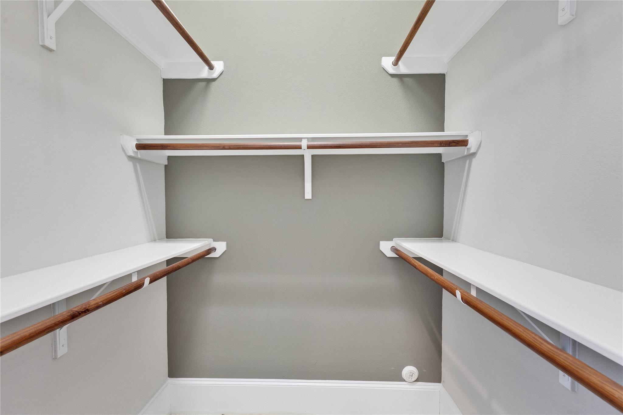 170 Hawthorne Loop, Driftwood, TX 78619