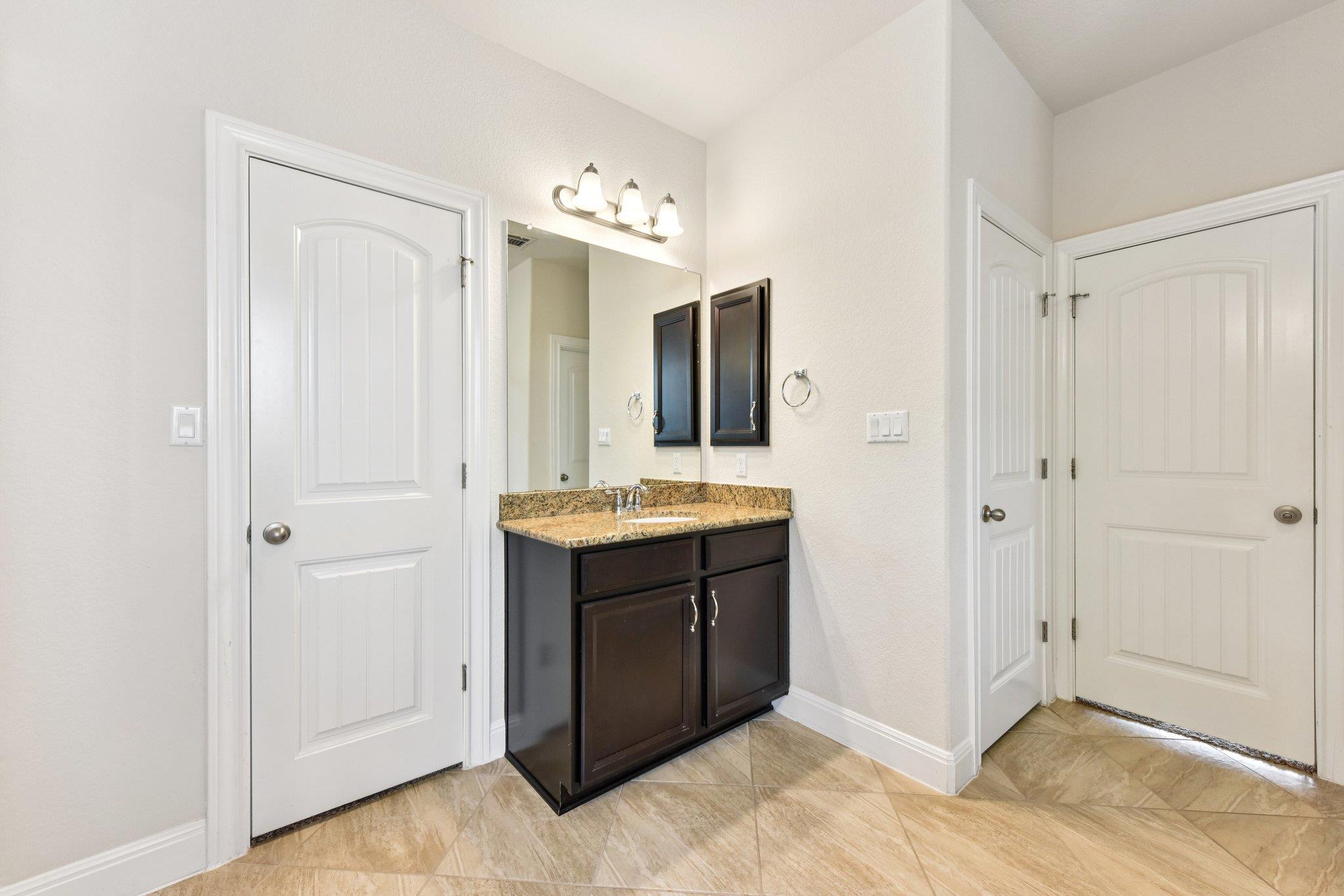 5708 Viejo Dr, Bee Cave, TX 78738