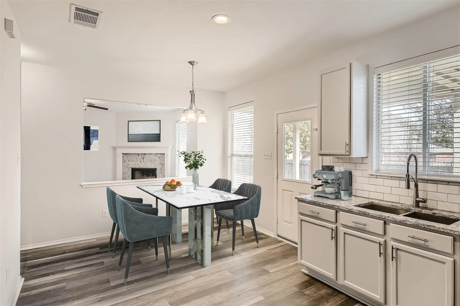 1104 Canoe Cv, Hutto, TX 78634