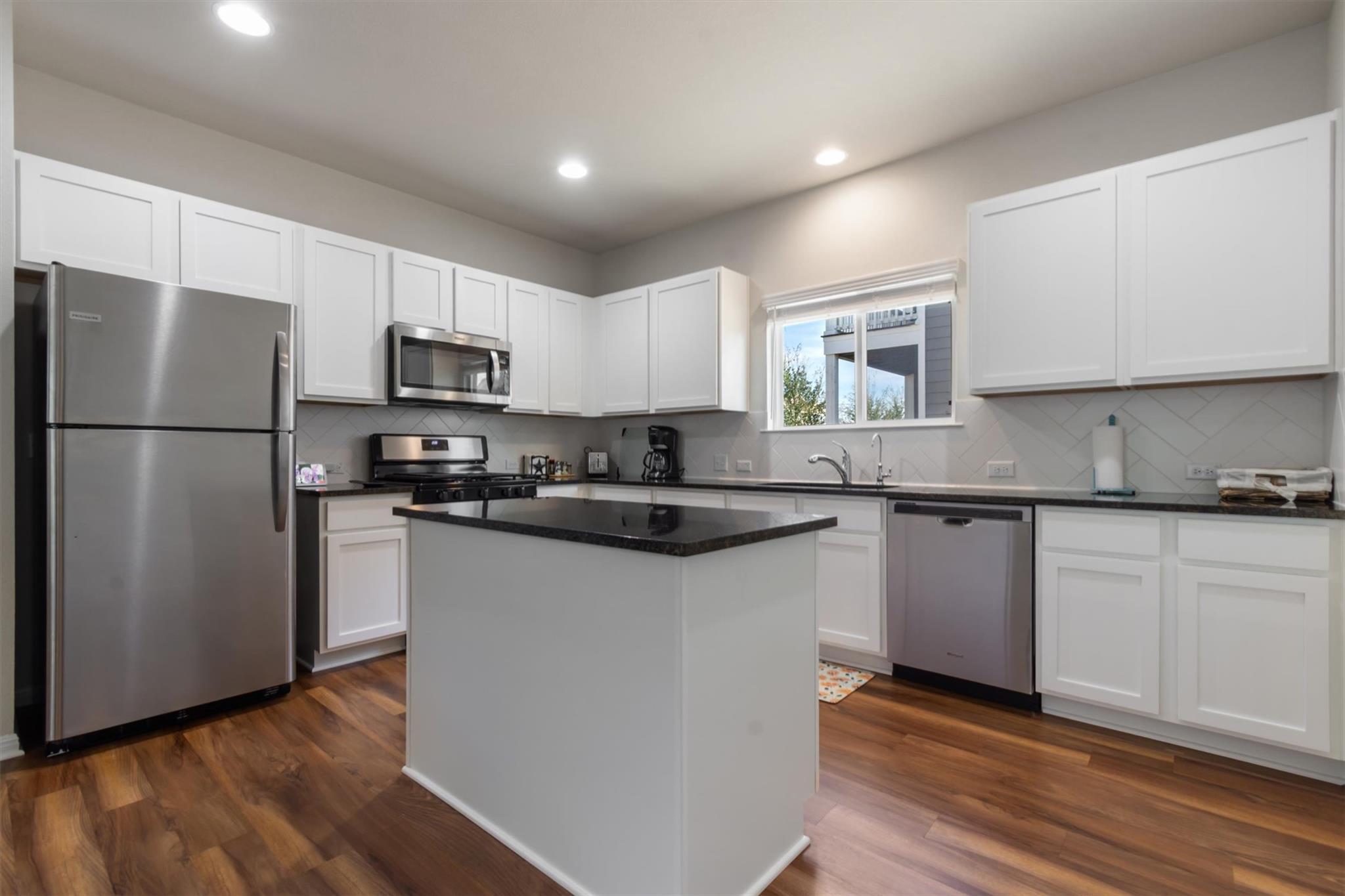 203 Mossycup Dr, San Marcos, TX 78666