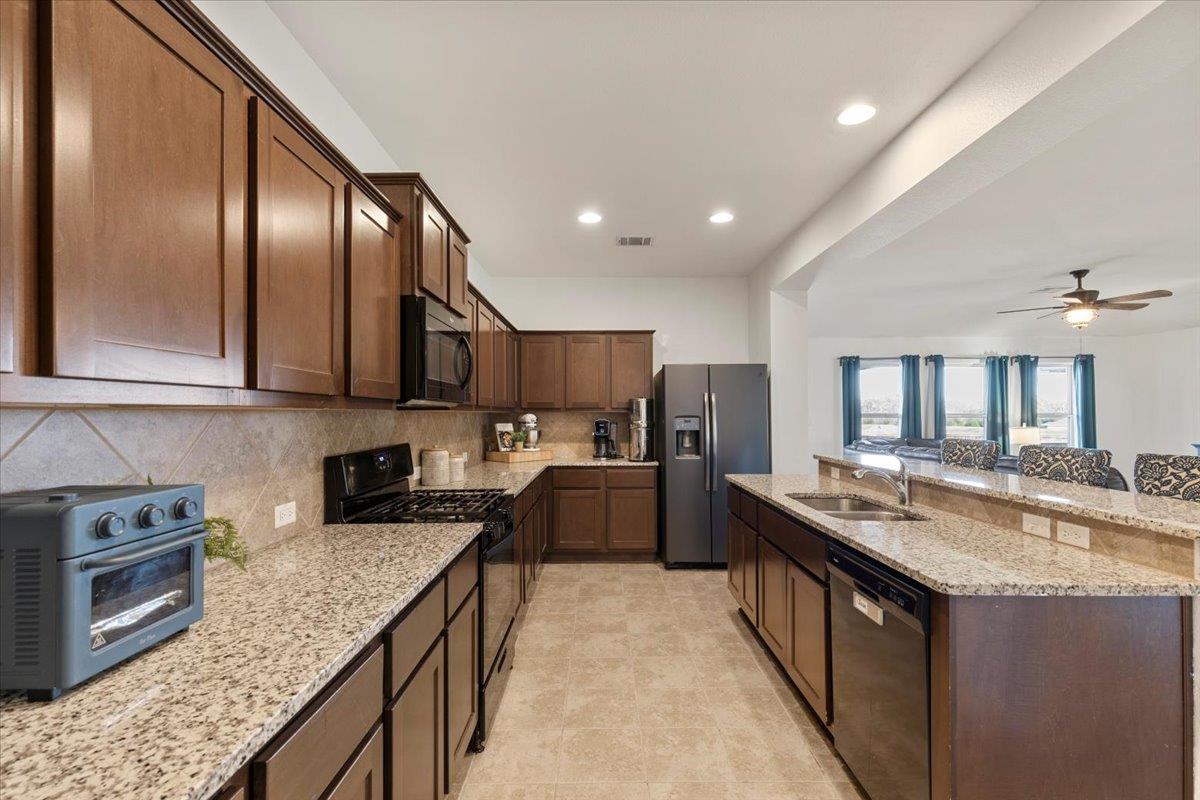 137 Fire Wheel Pass, Liberty Hill, TX 78642