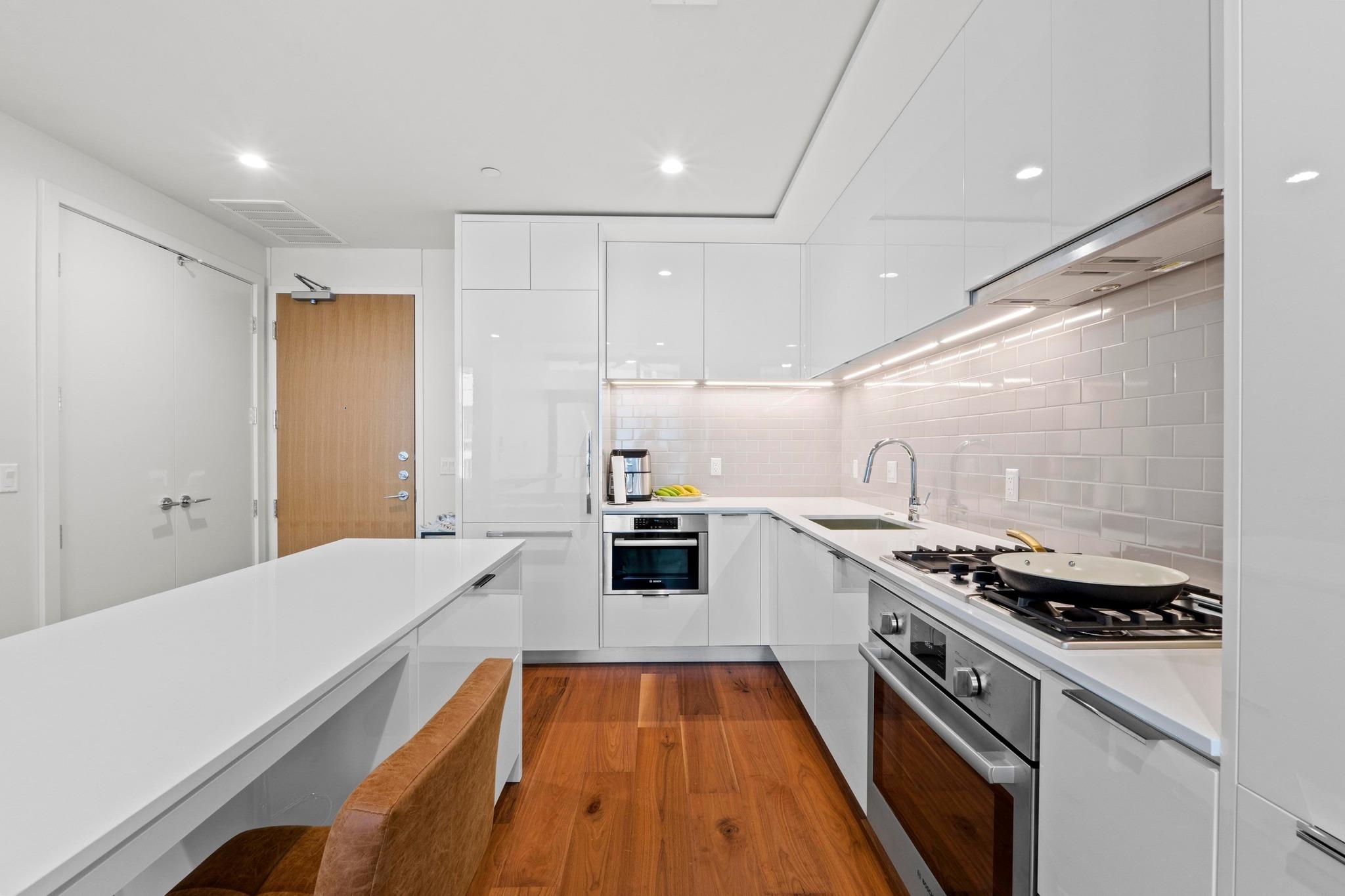 44 East Ave # 1602, Austin, TX 78701