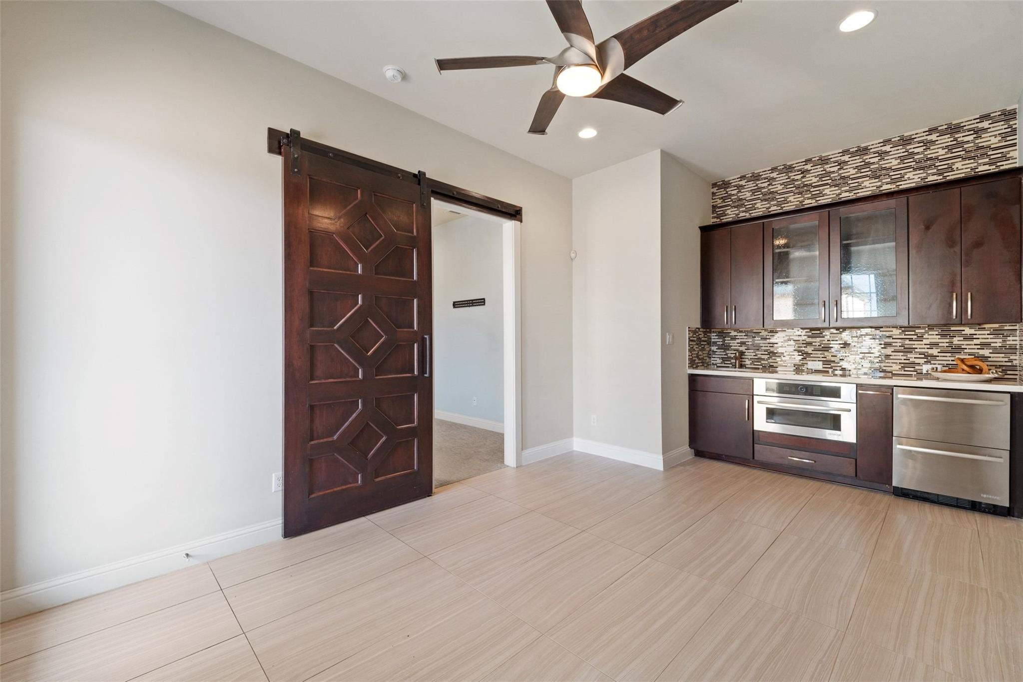 18101 Vistancia Dr, Dripping Springs, TX 78620