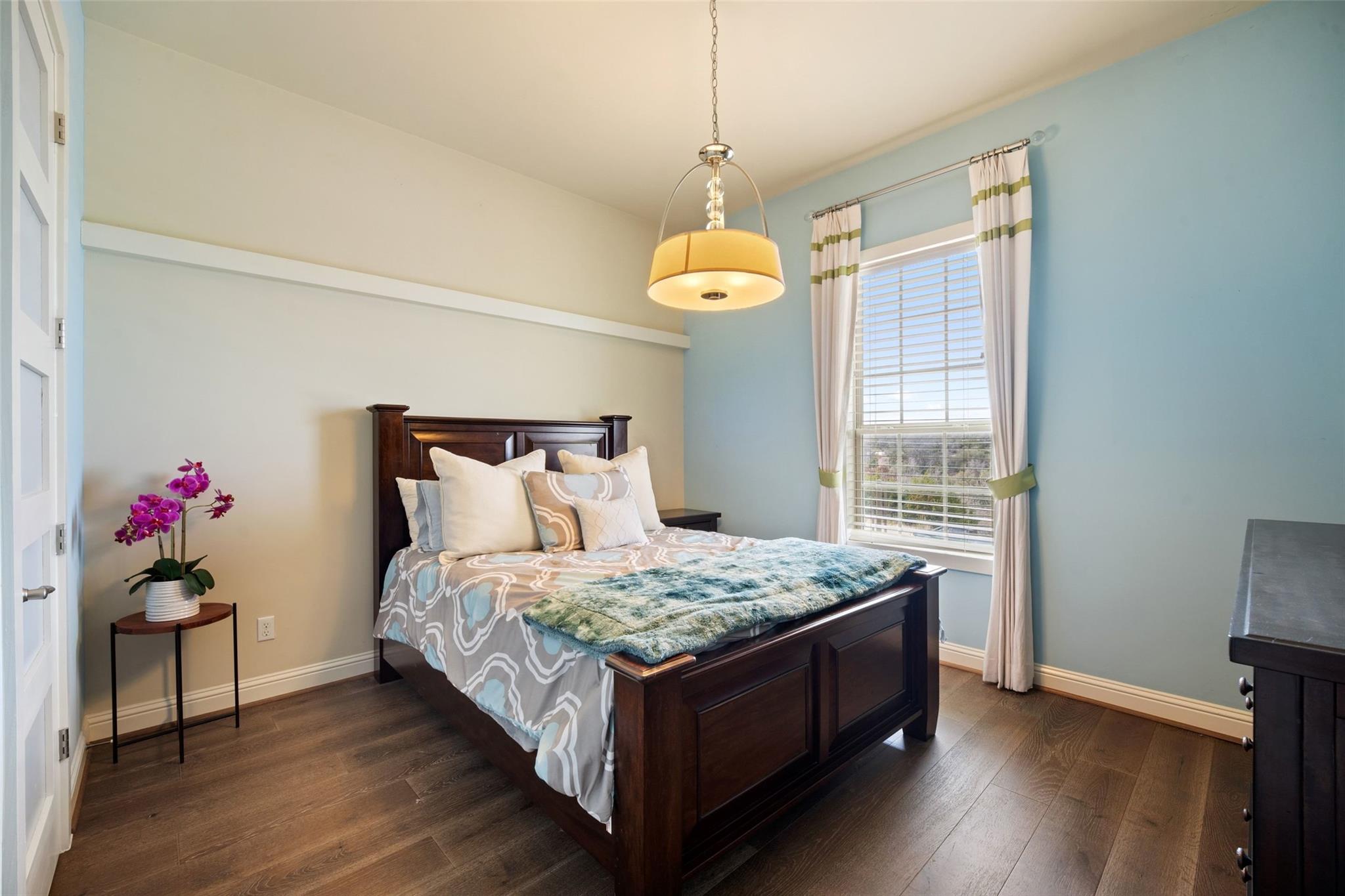 18101 Vistancia Dr, Dripping Springs, TX 78620