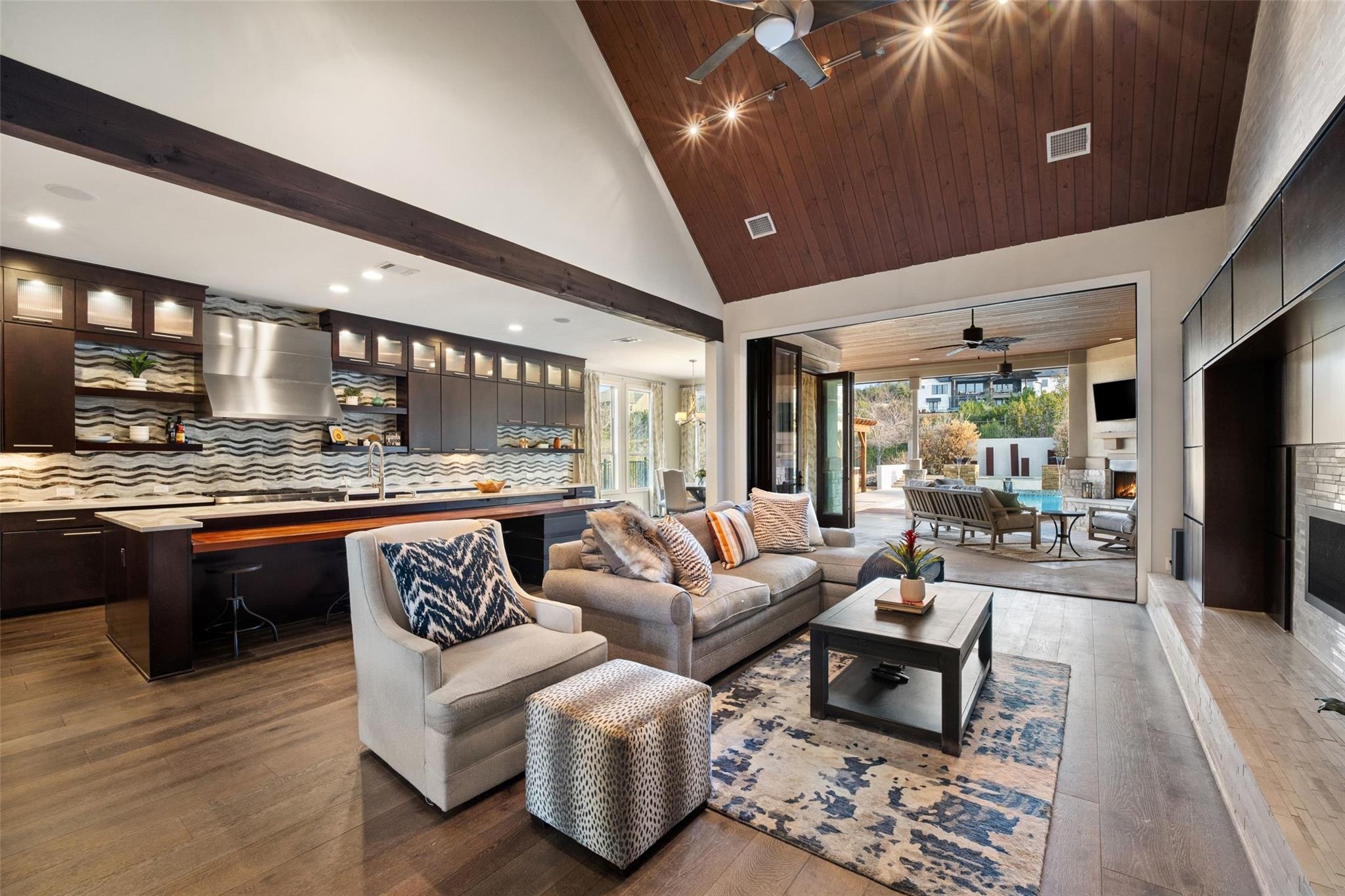 18101 Vistancia Dr, Dripping Springs, TX 78620