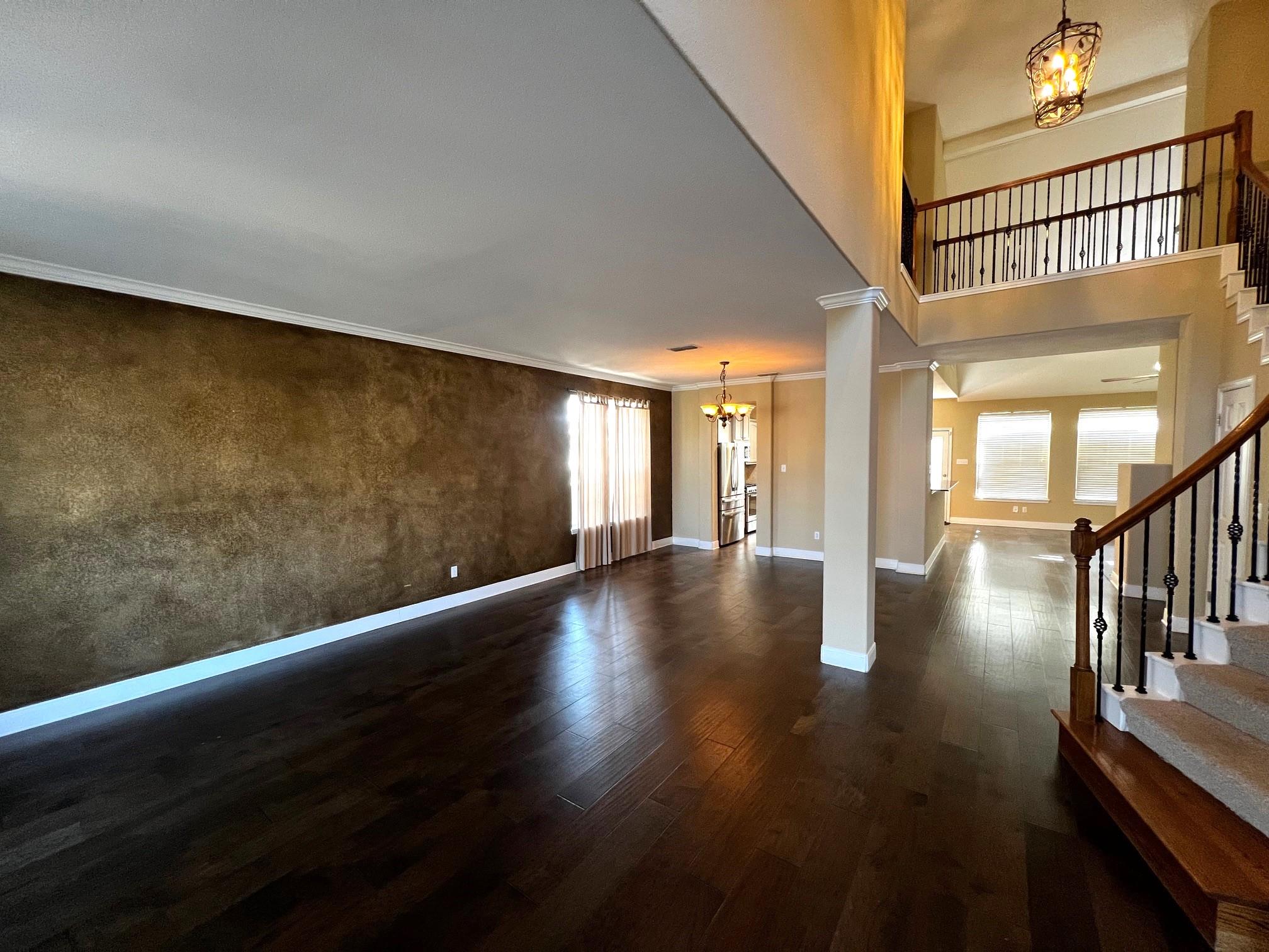 929 N Horton St, La Grange, TX 78945