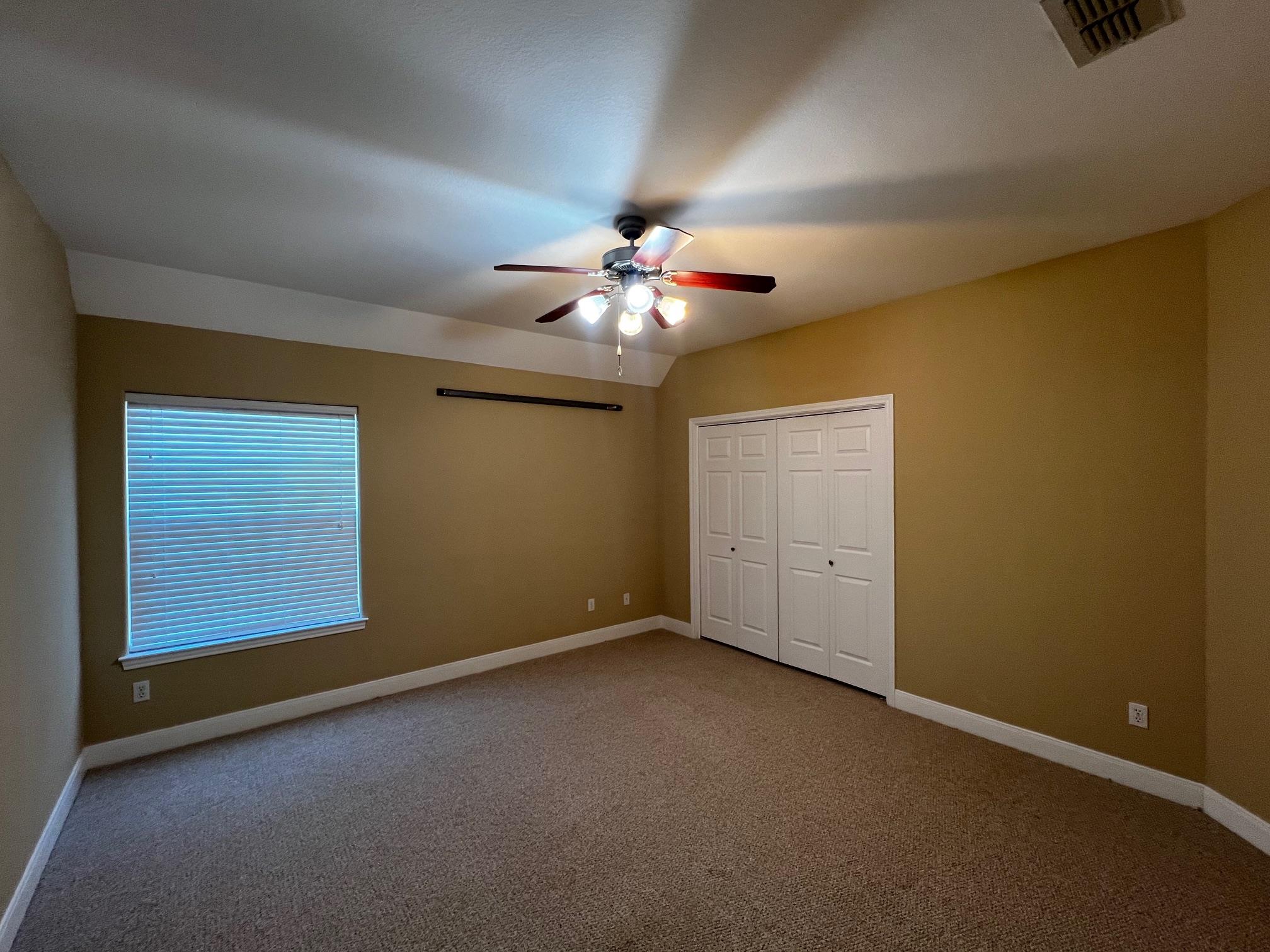 929 N Horton St, La Grange, TX 78945