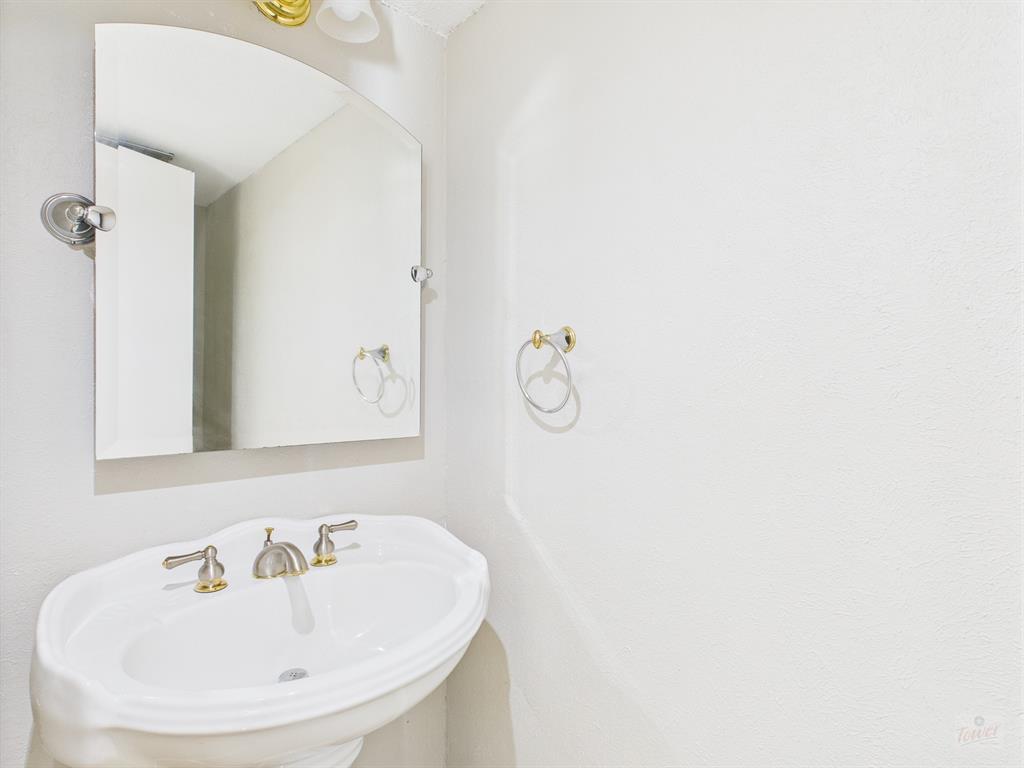 9520 Quail Village Ln, Austin, TX 78758