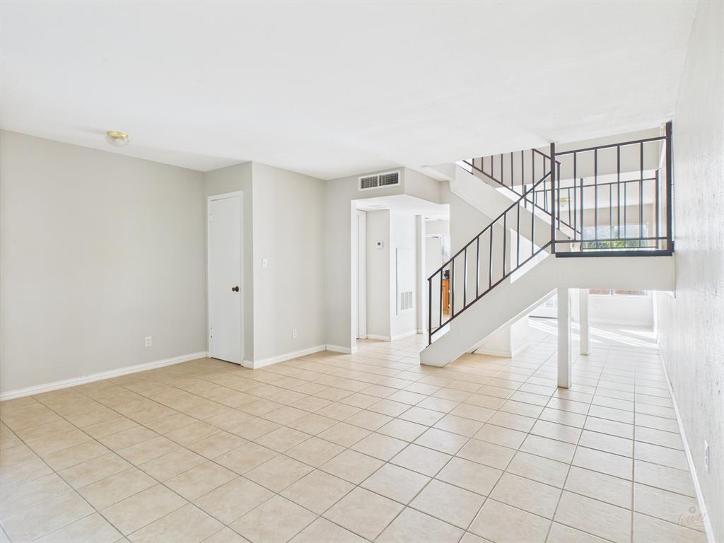 9520 Quail Village Ln, Austin, TX 78758