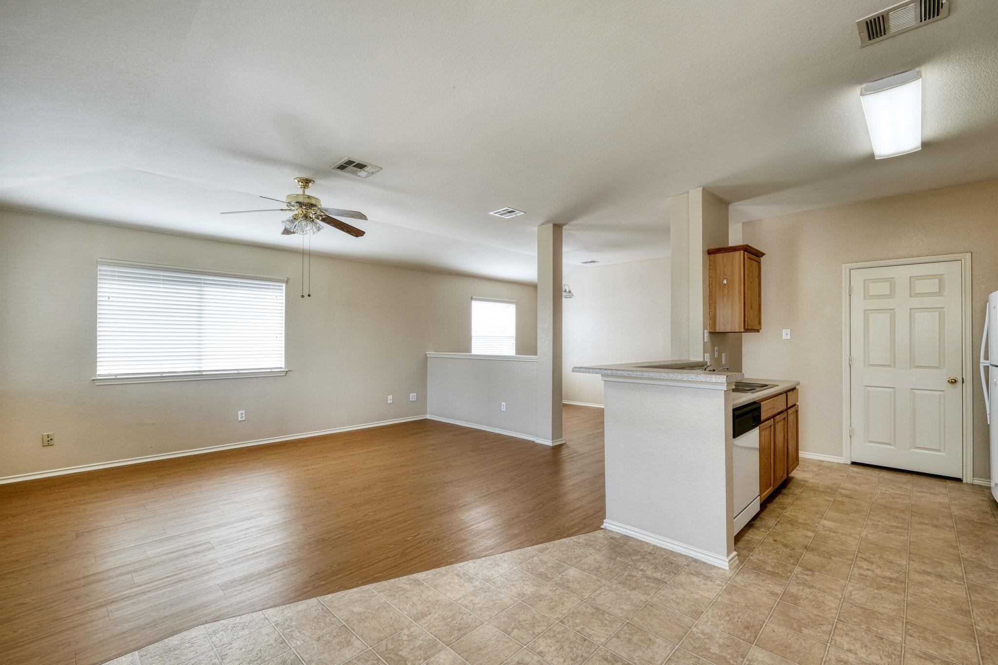 13613 Lyndon B Johnson St, Manor, TX 78653