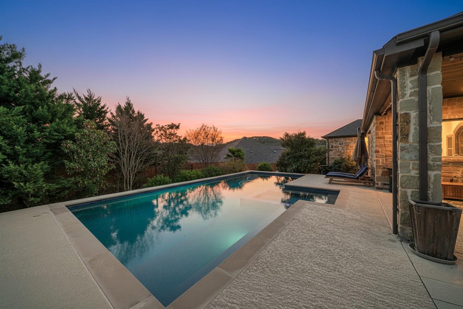 18520 Dewitt Pl, Austin, TX 78738