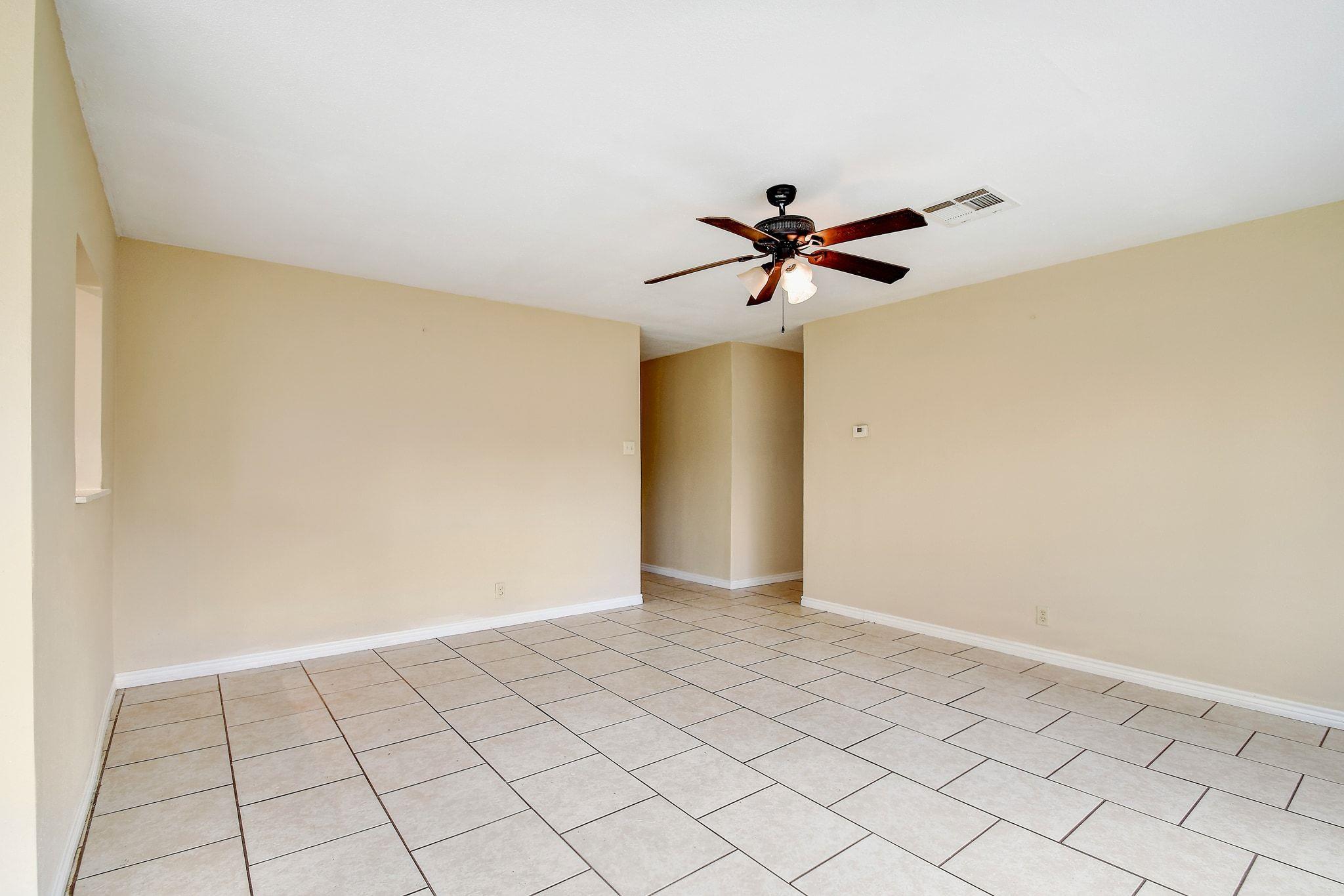 6826 Laguna Norte, San Antonio, TX 78239