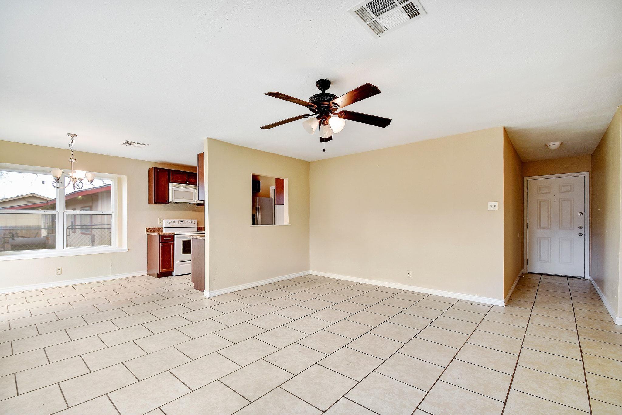 6826 Laguna Norte, San Antonio, TX 78239