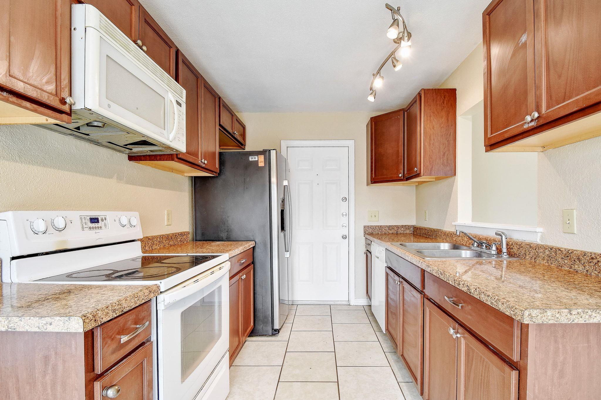 6826 Laguna Norte, San Antonio, TX 78239