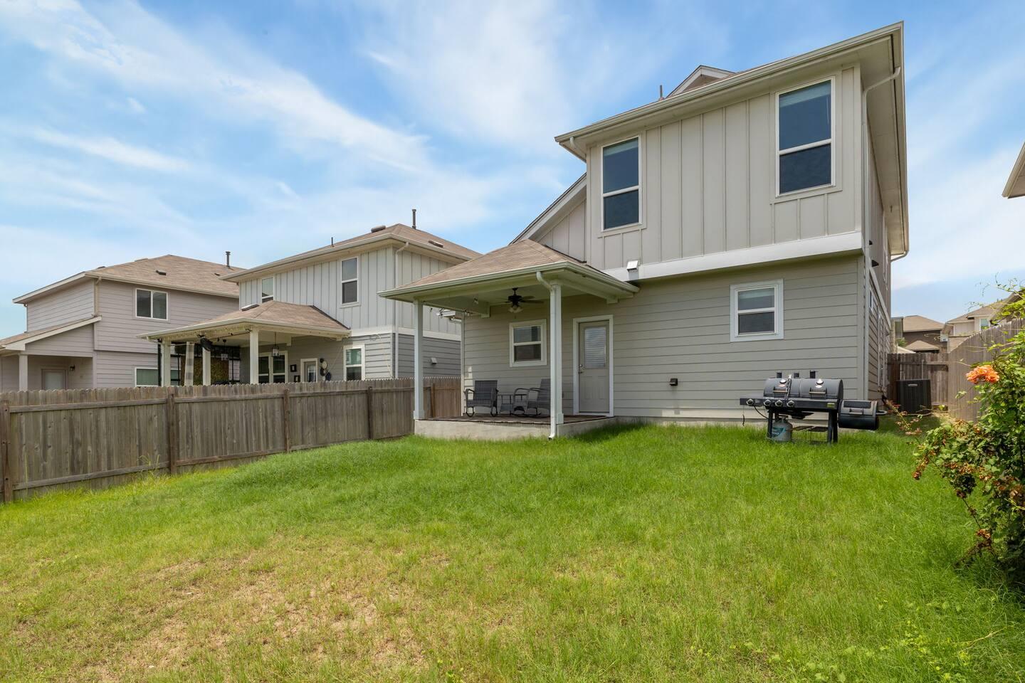 10221 Forest Grove Dr, Austin, TX 78747