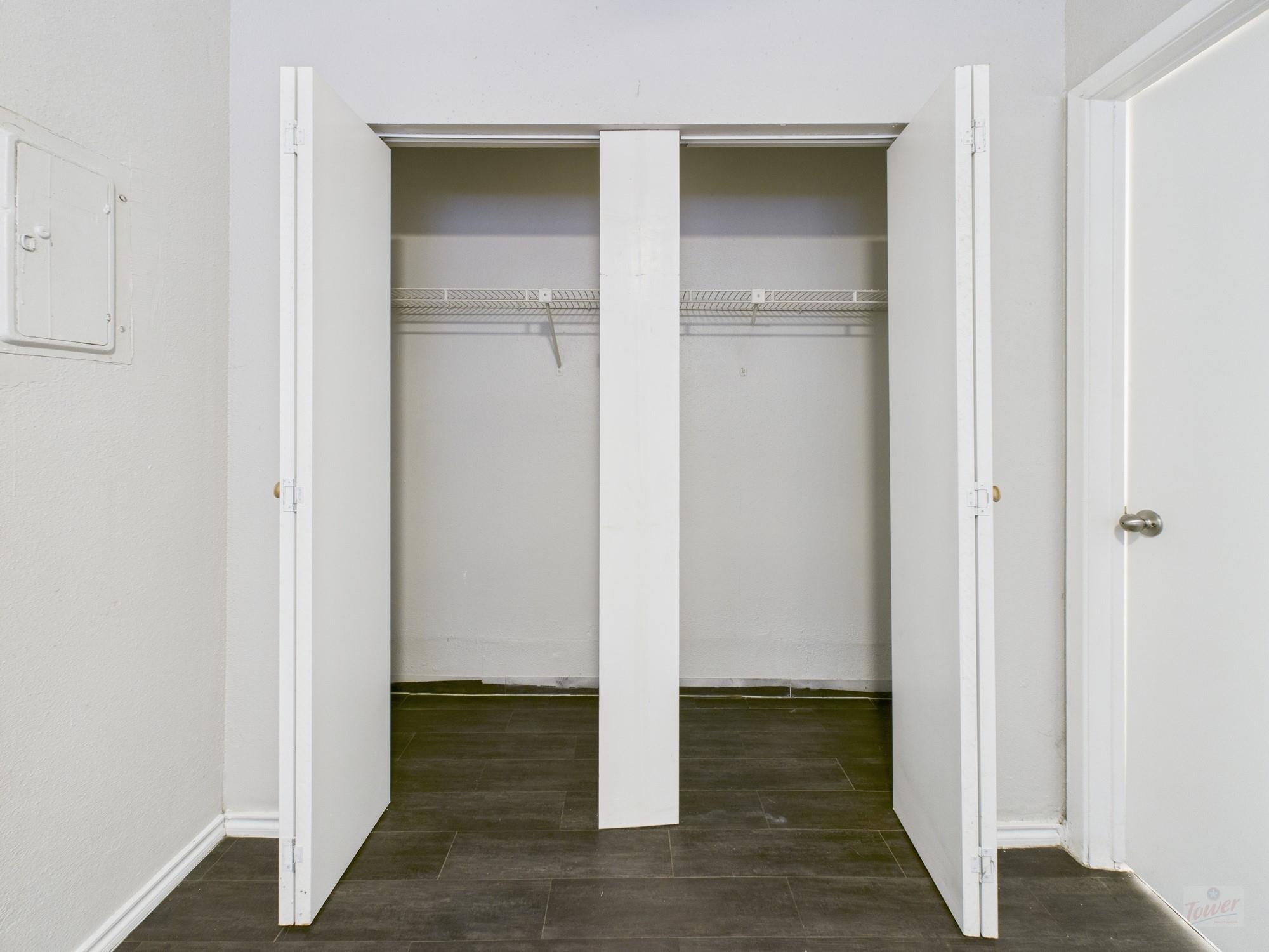 1840 Burton Dr # 141, Austin, TX 78741