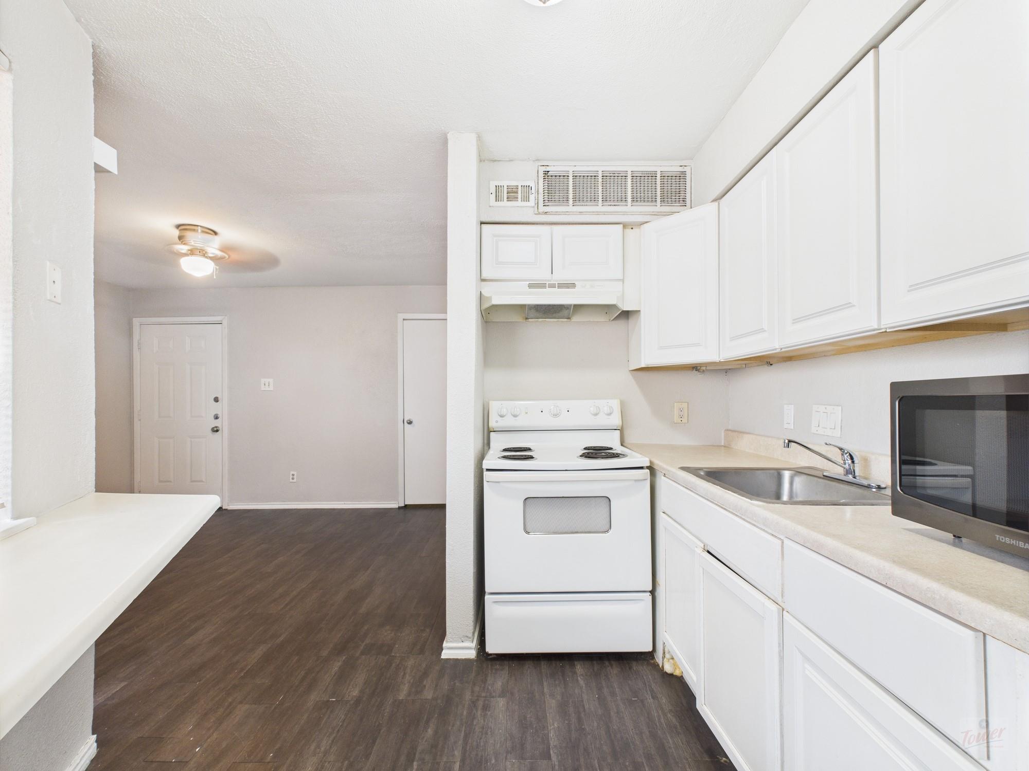 1840 Burton Dr # 141, Austin, TX 78741