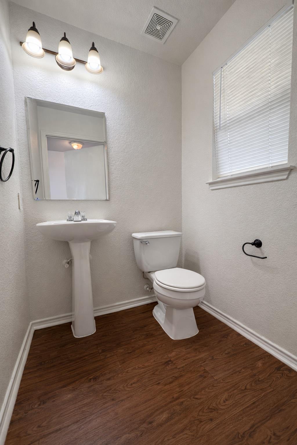 17741 Golden Valley Dr, Manor, TX 78653