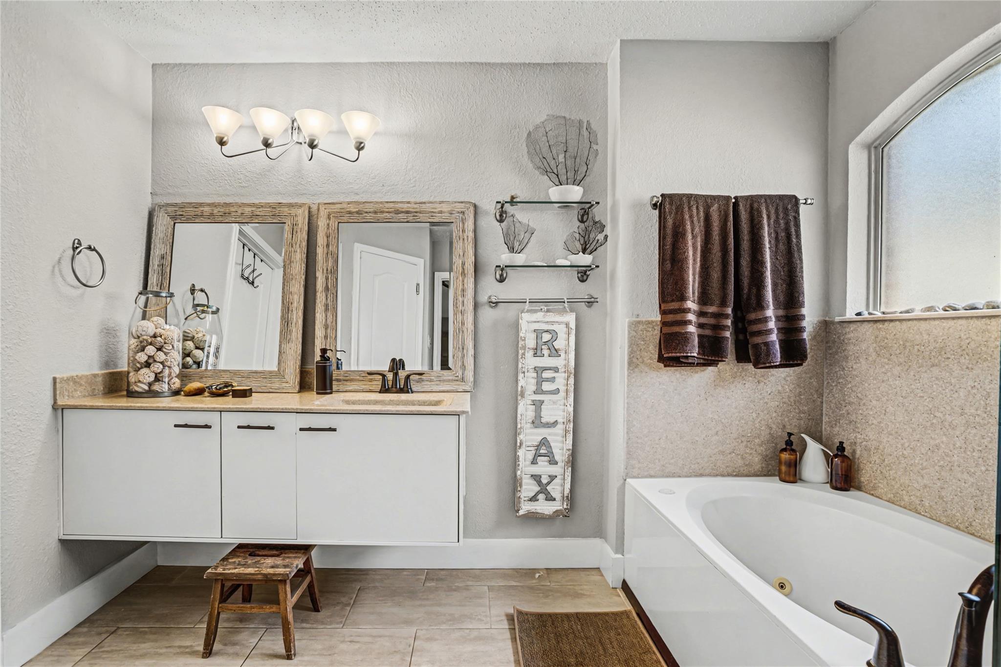 5708 Marchmont Ln, Austin, TX 78749