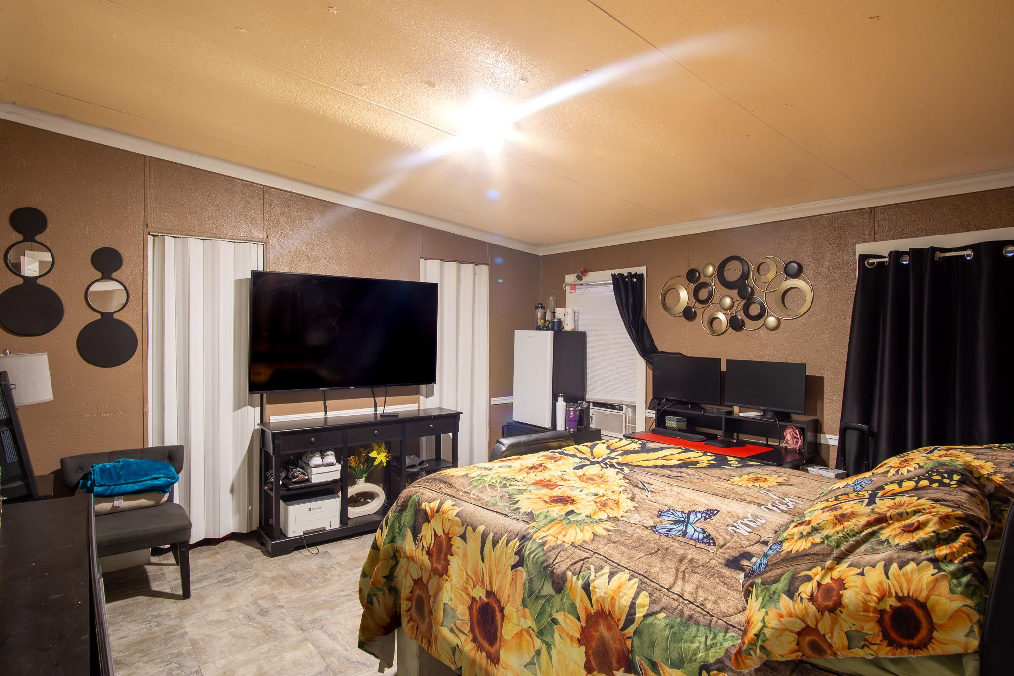 133 Horseshoe Dr, Bastrop, TX 78602