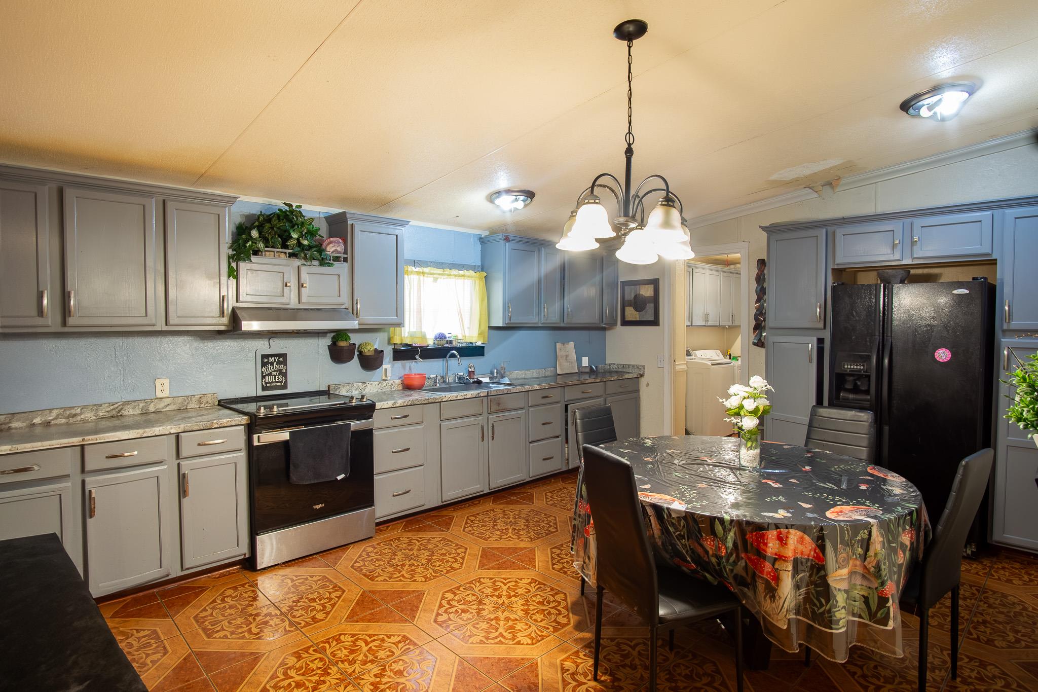 133 Horseshoe Dr, Bastrop, TX 78602