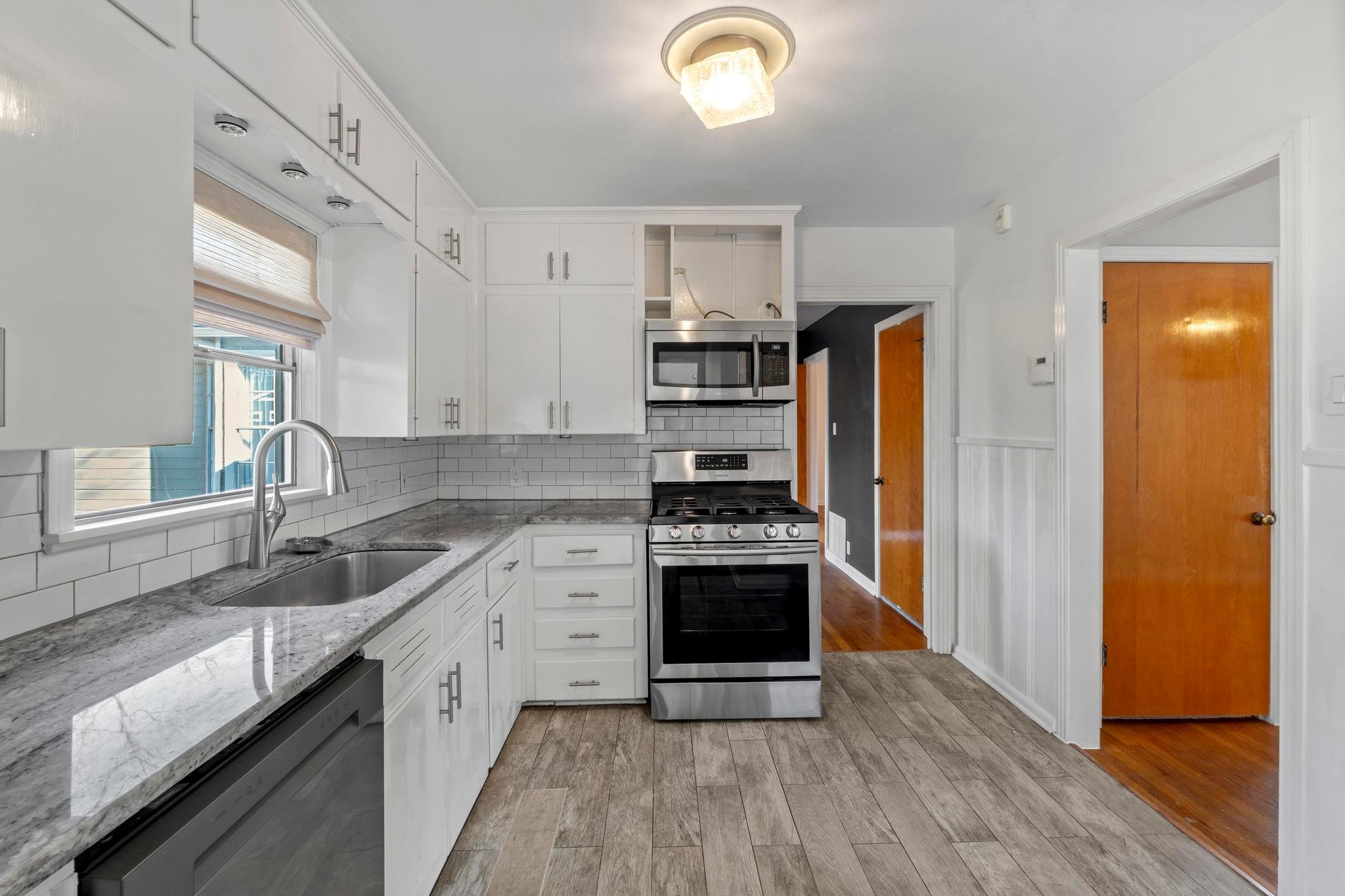 1000 Arcadia Ave, Austin, TX 78757