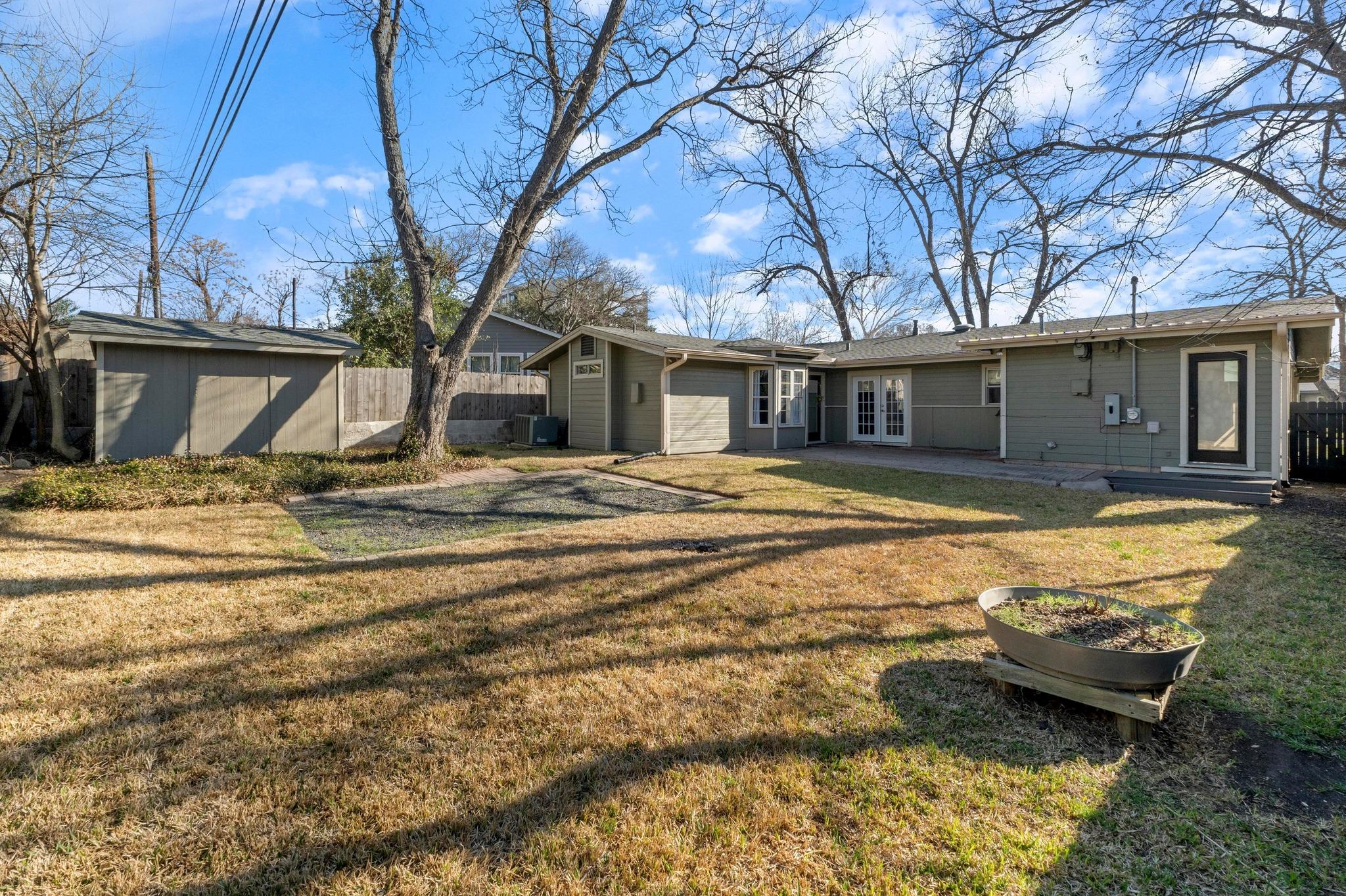 1000 Arcadia Ave, Austin, TX 78757