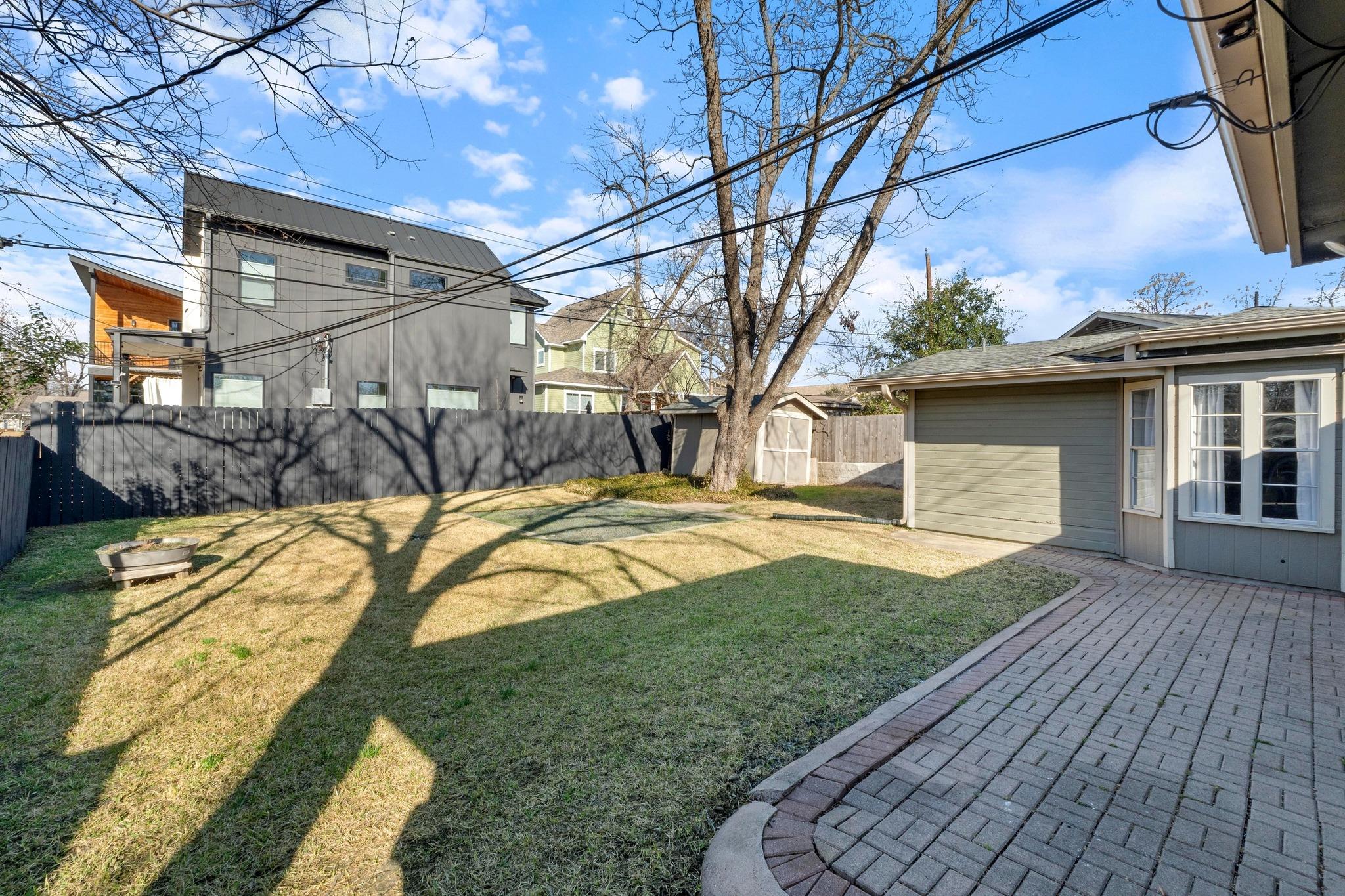 1000 Arcadia Ave, Austin, TX 78757