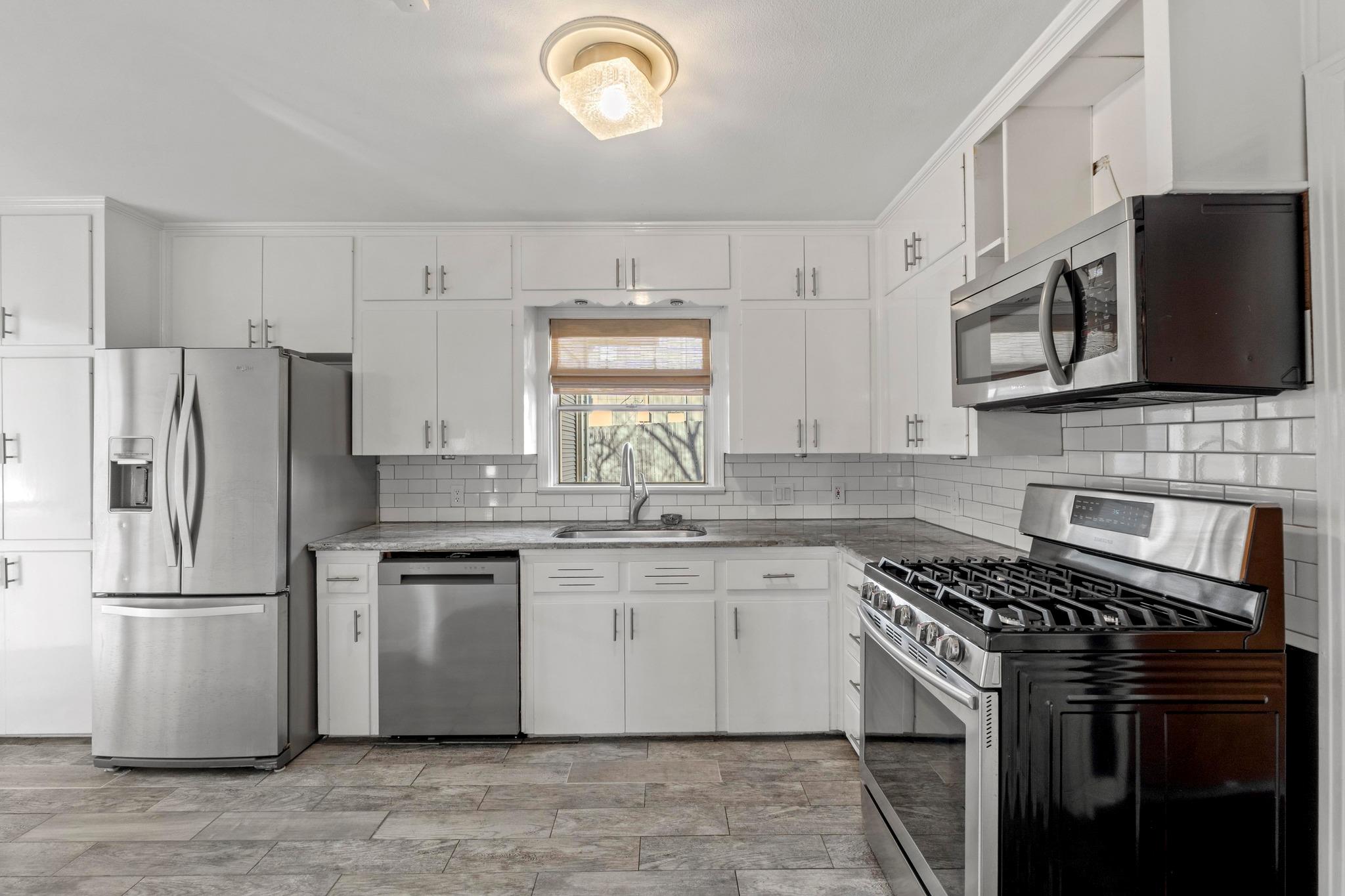 1000 Arcadia Ave, Austin, TX 78757