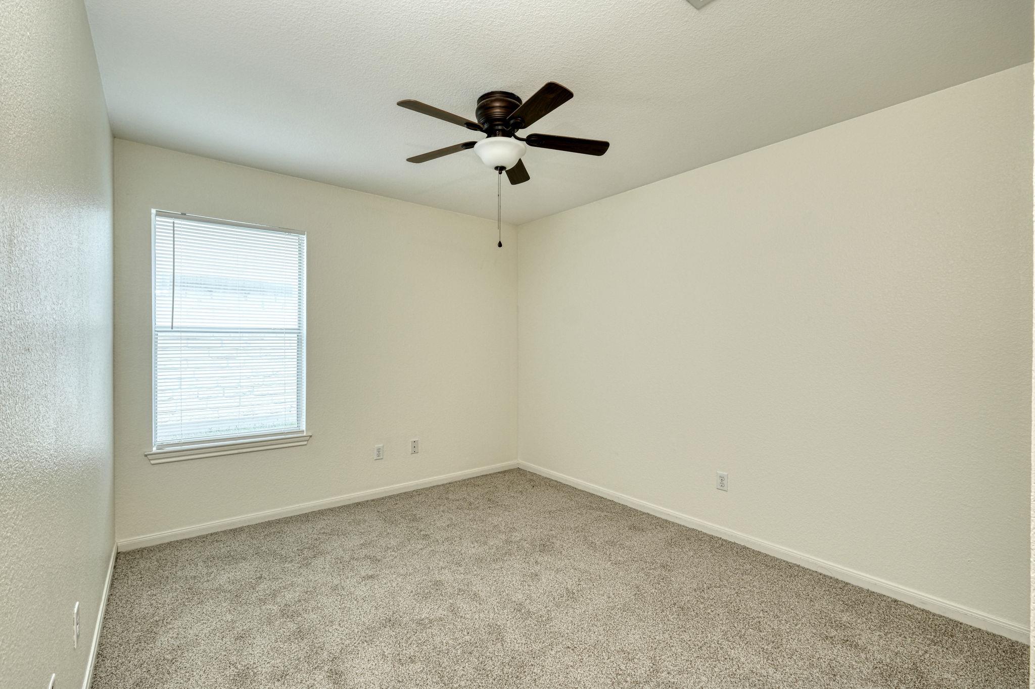 1020 Downridge Dr, Leander, TX 78641