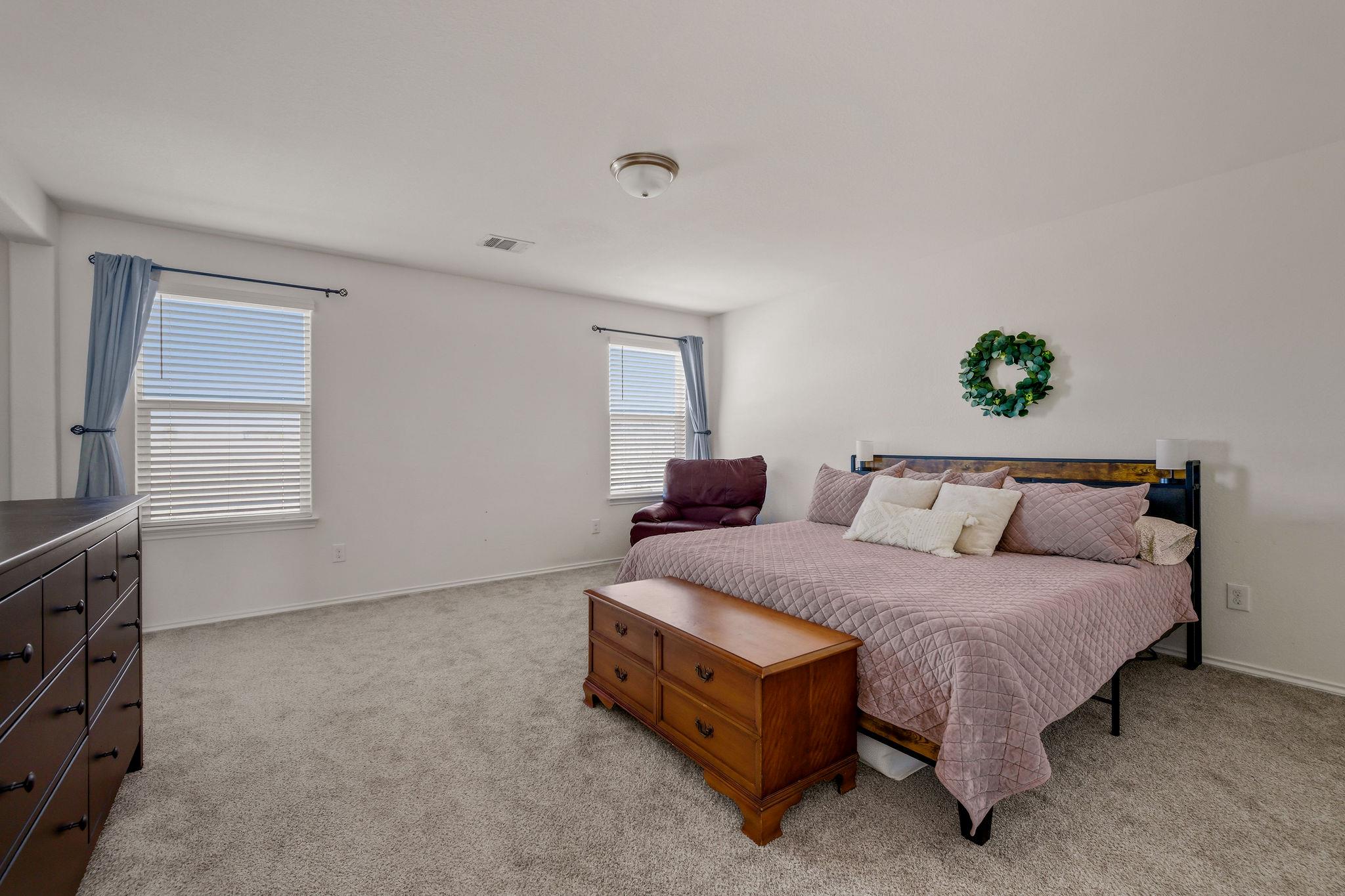 220 Saranac Dr, Elgin, TX 78621