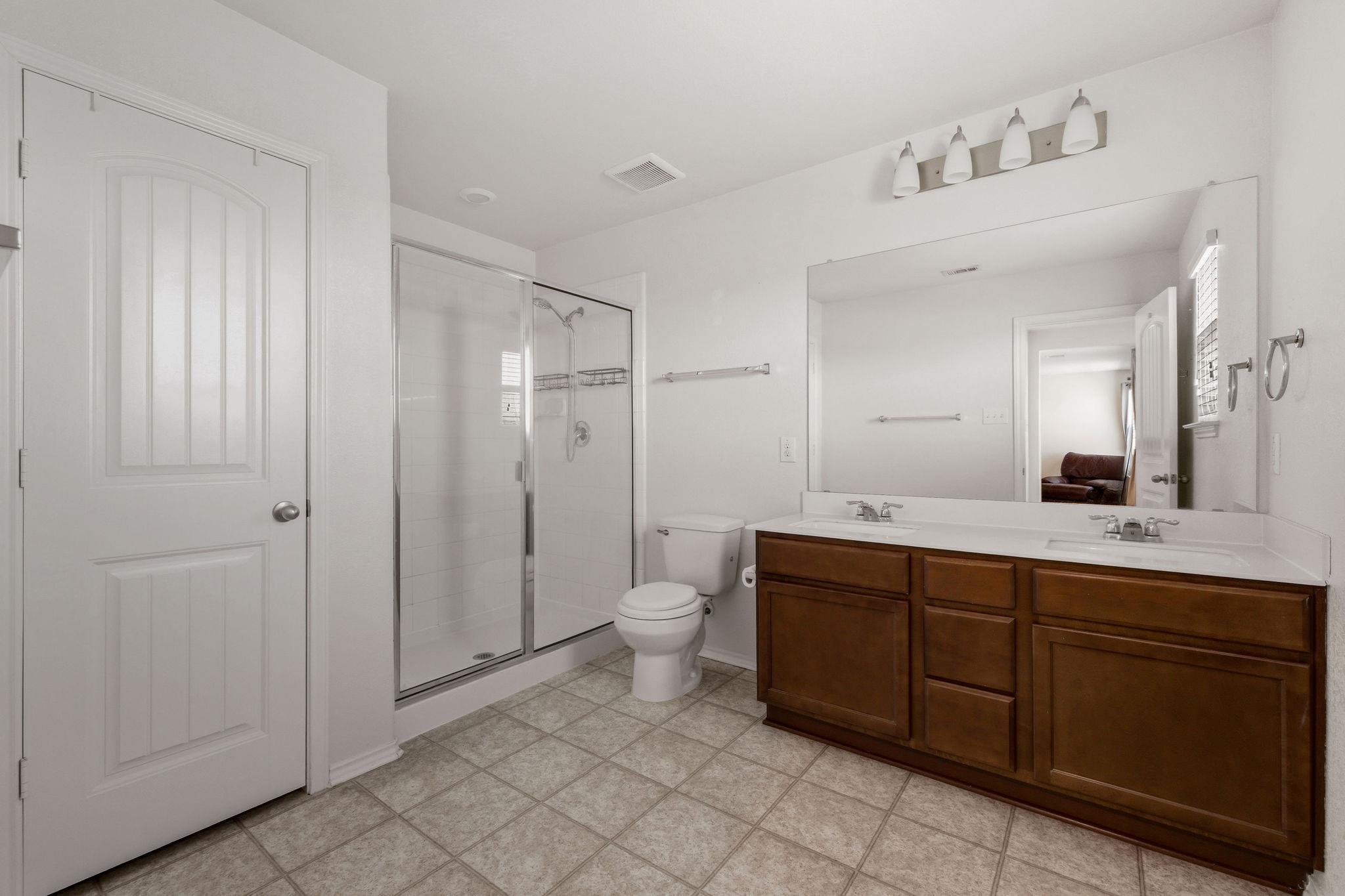 220 Saranac Dr, Elgin, TX 78621