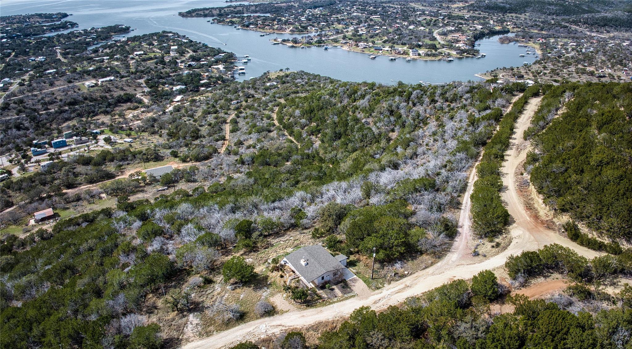 215 Coyote Ln, Burnet, TX 78611