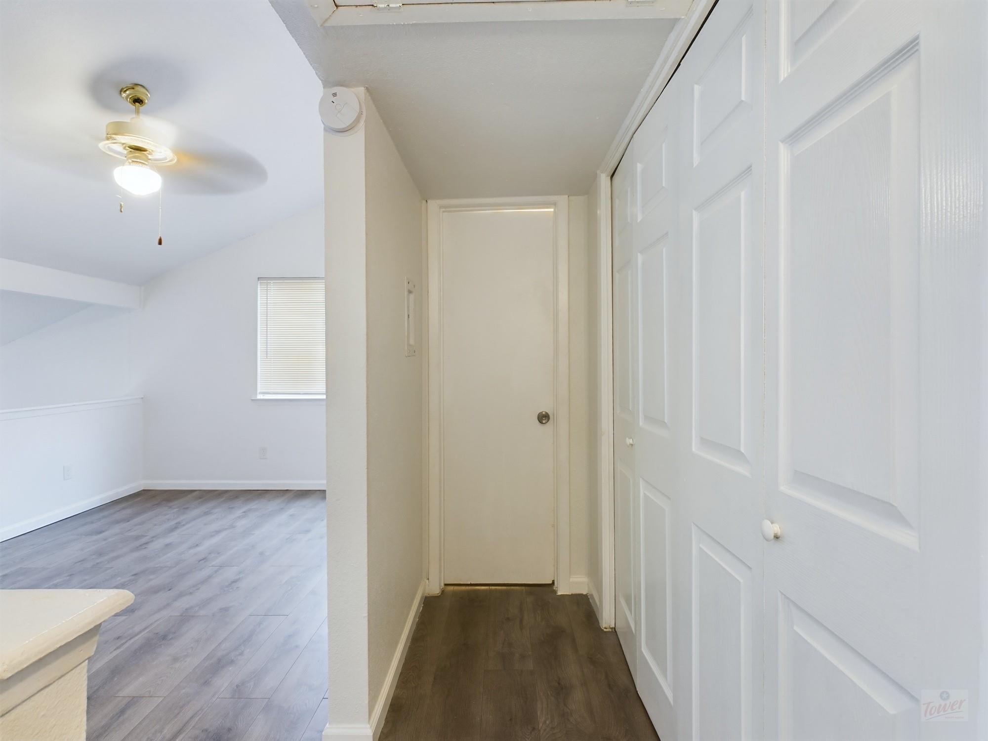 2124 Burton Dr # 140, Austin, TX 78741