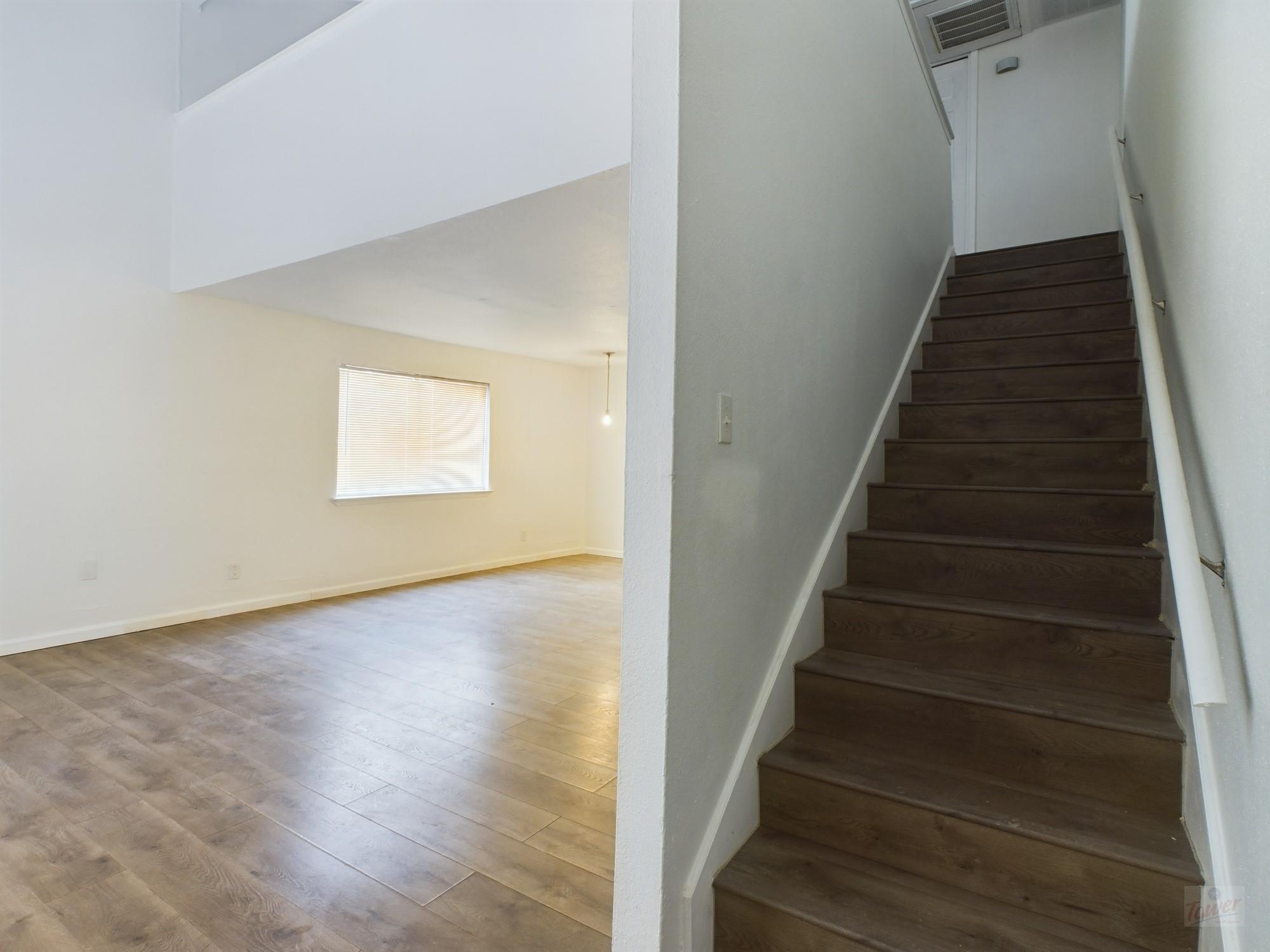 2124 Burton Dr # 140, Austin, TX 78741