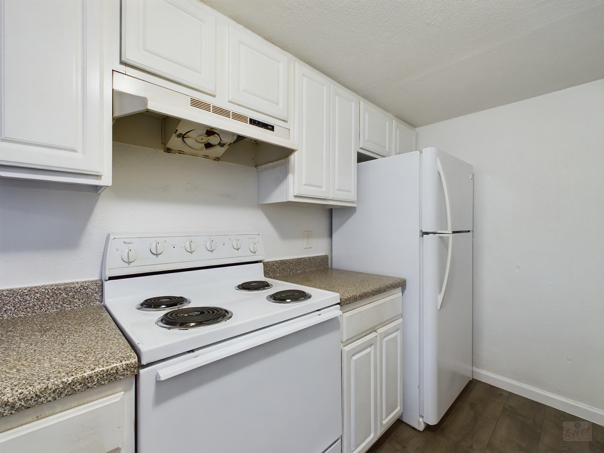 2124 Burton Dr # 140, Austin, TX 78741