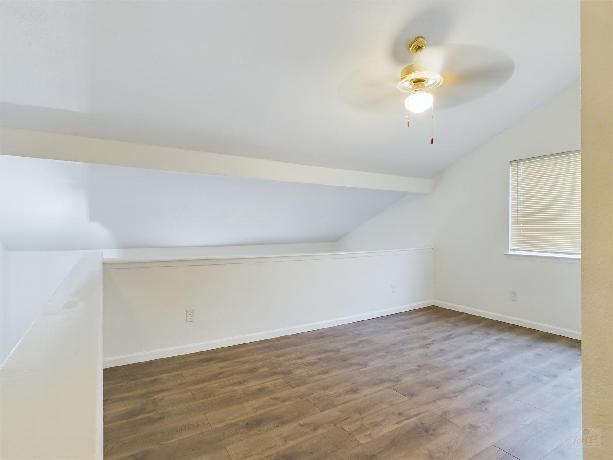 2124 Burton Dr # 140, Austin, TX 78741