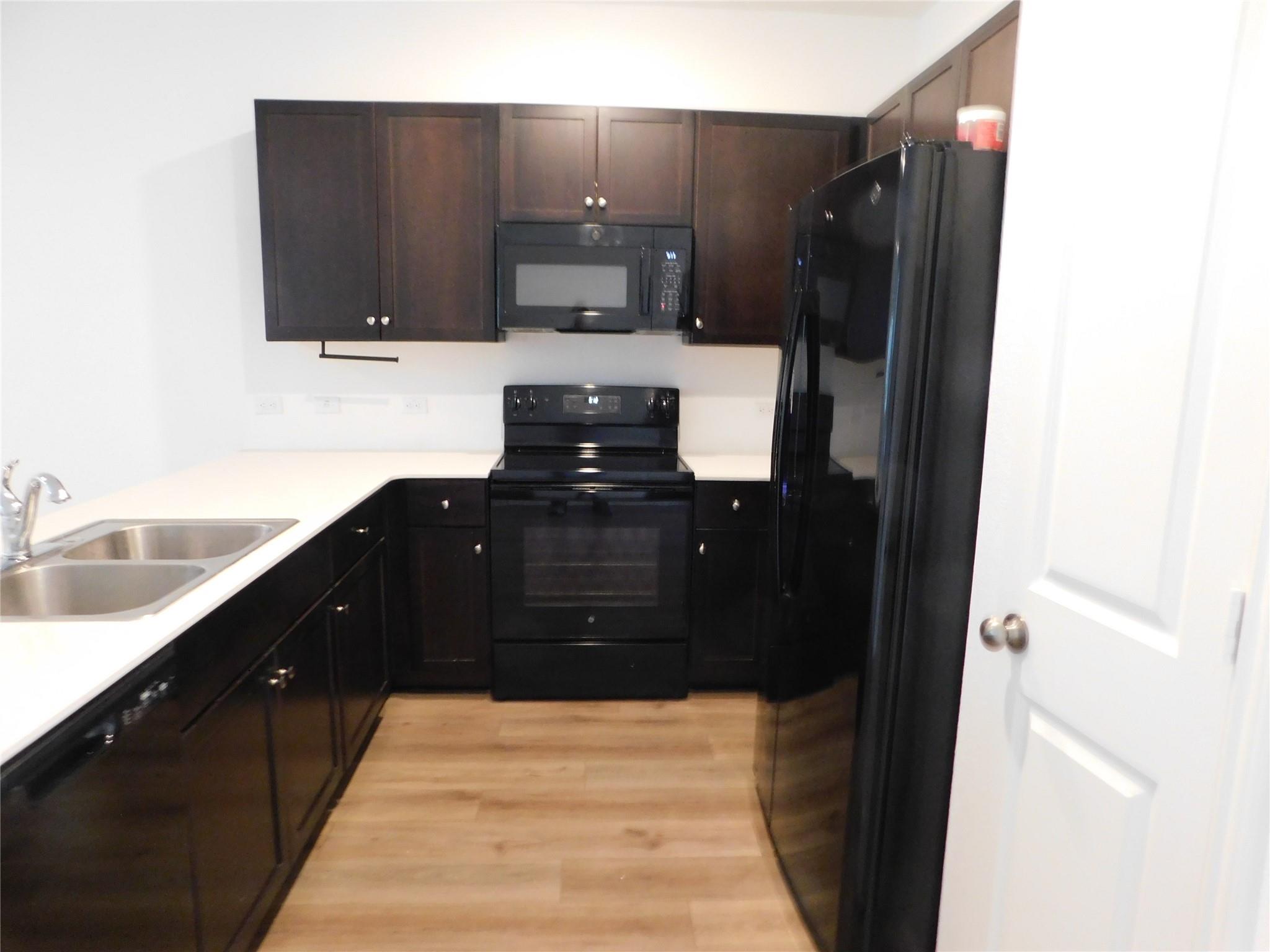 340 The Bad Way, Jarrell, TX 76537