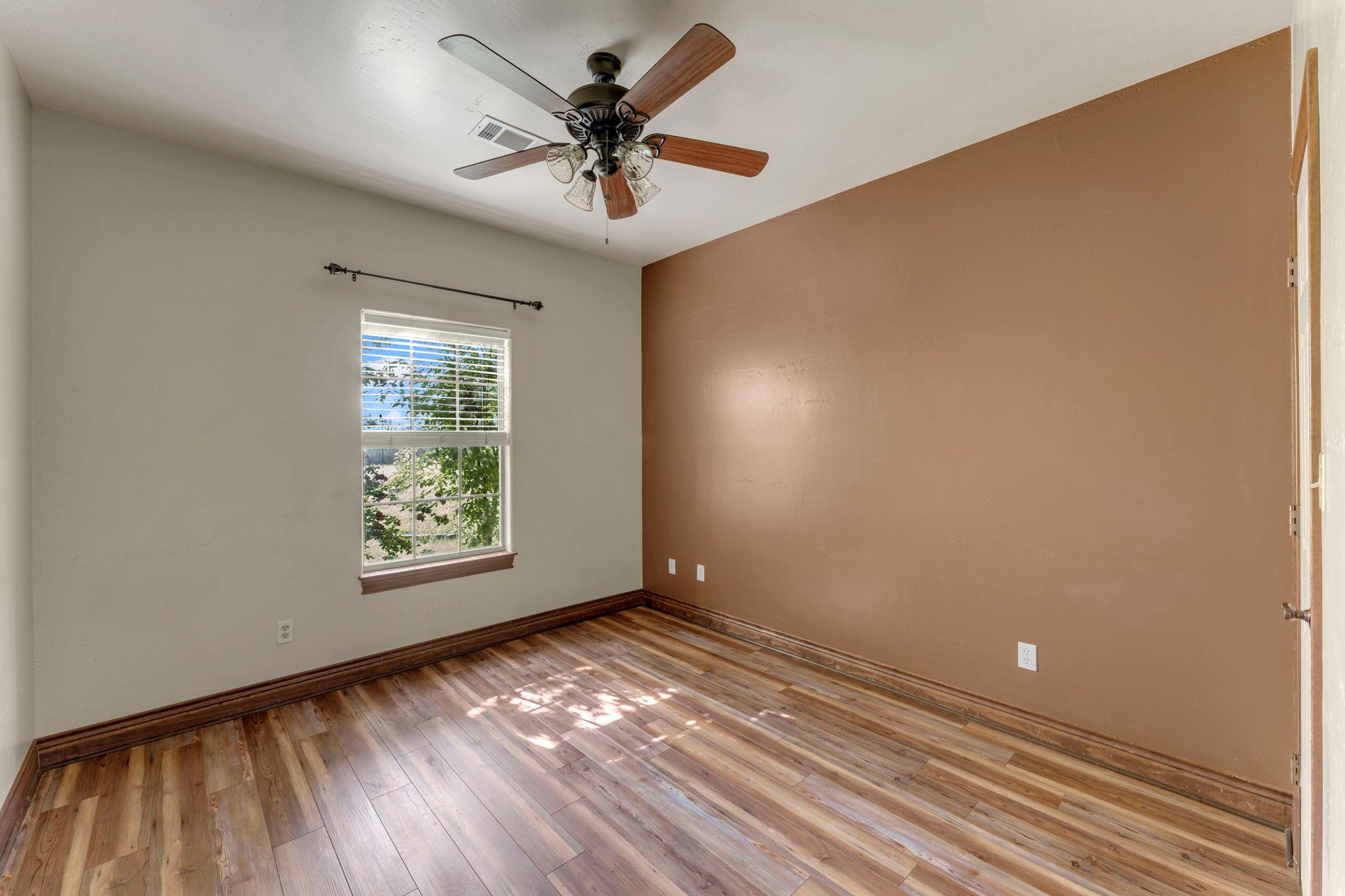 120 Zurita Trl, Marble Falls, TX 78654